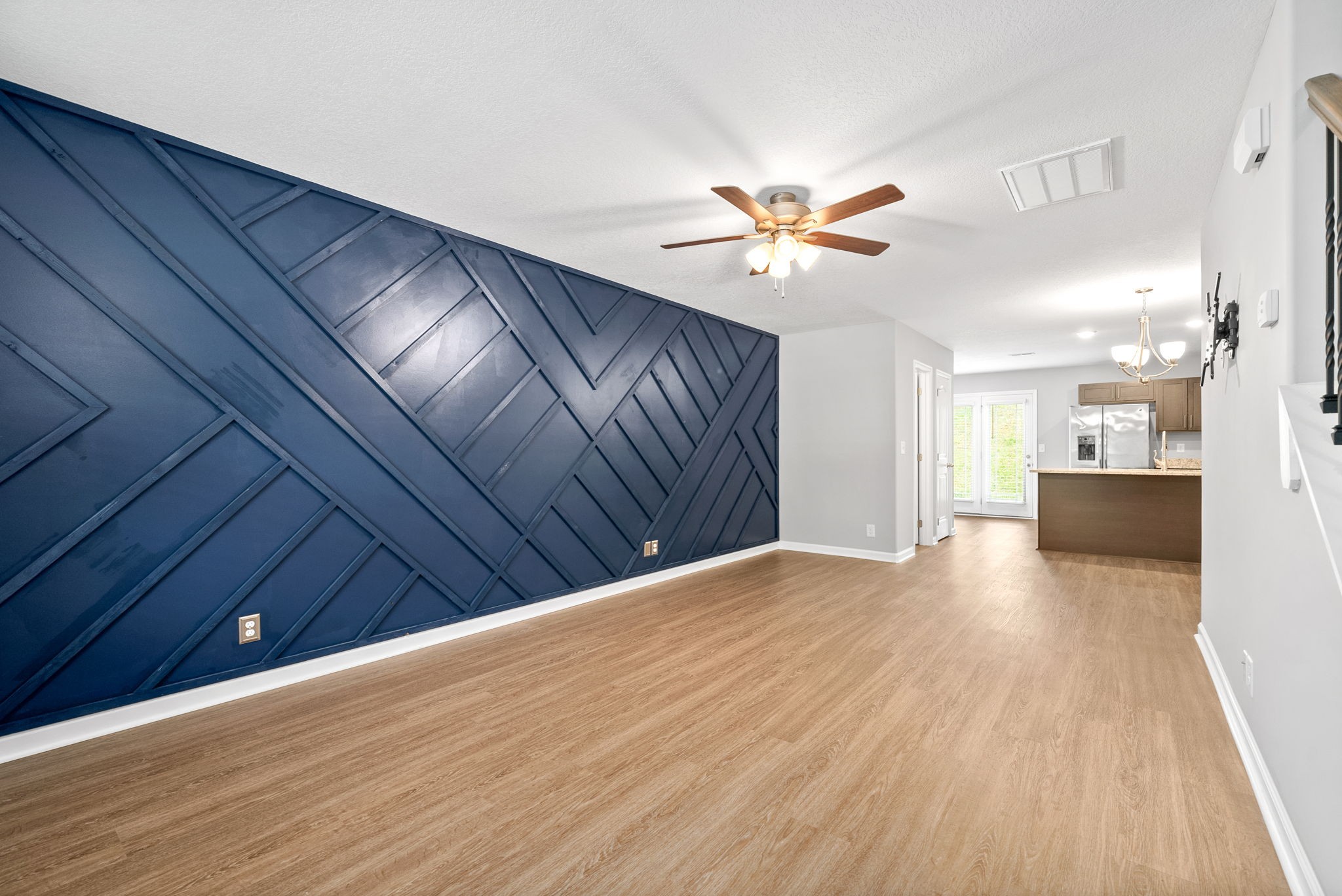 230 Woodland Valley Ln