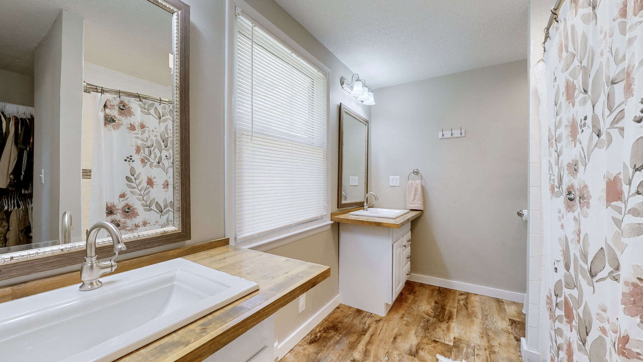 538 Paula Dr