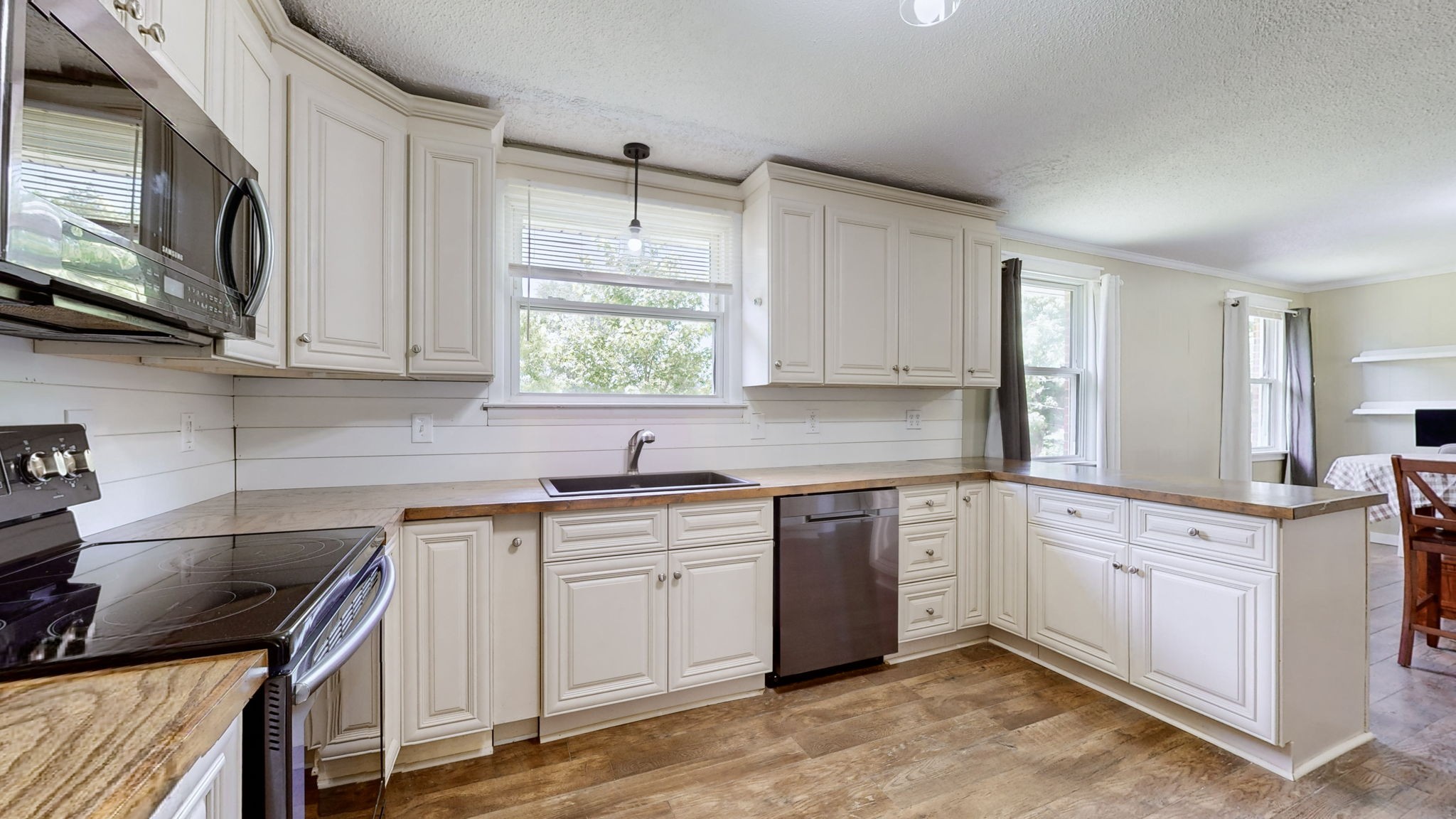 538 Paula Dr