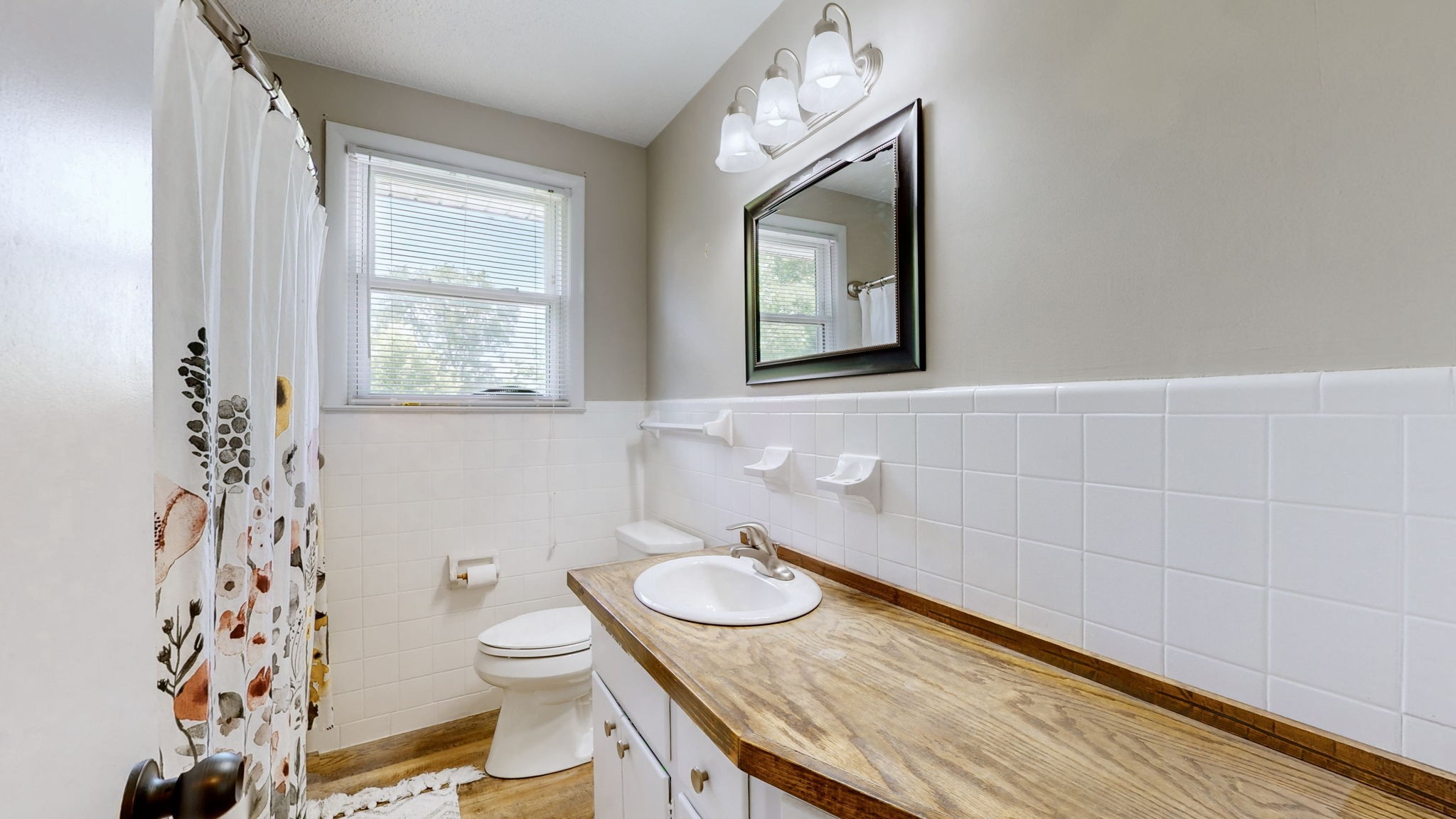 538 Paula Dr