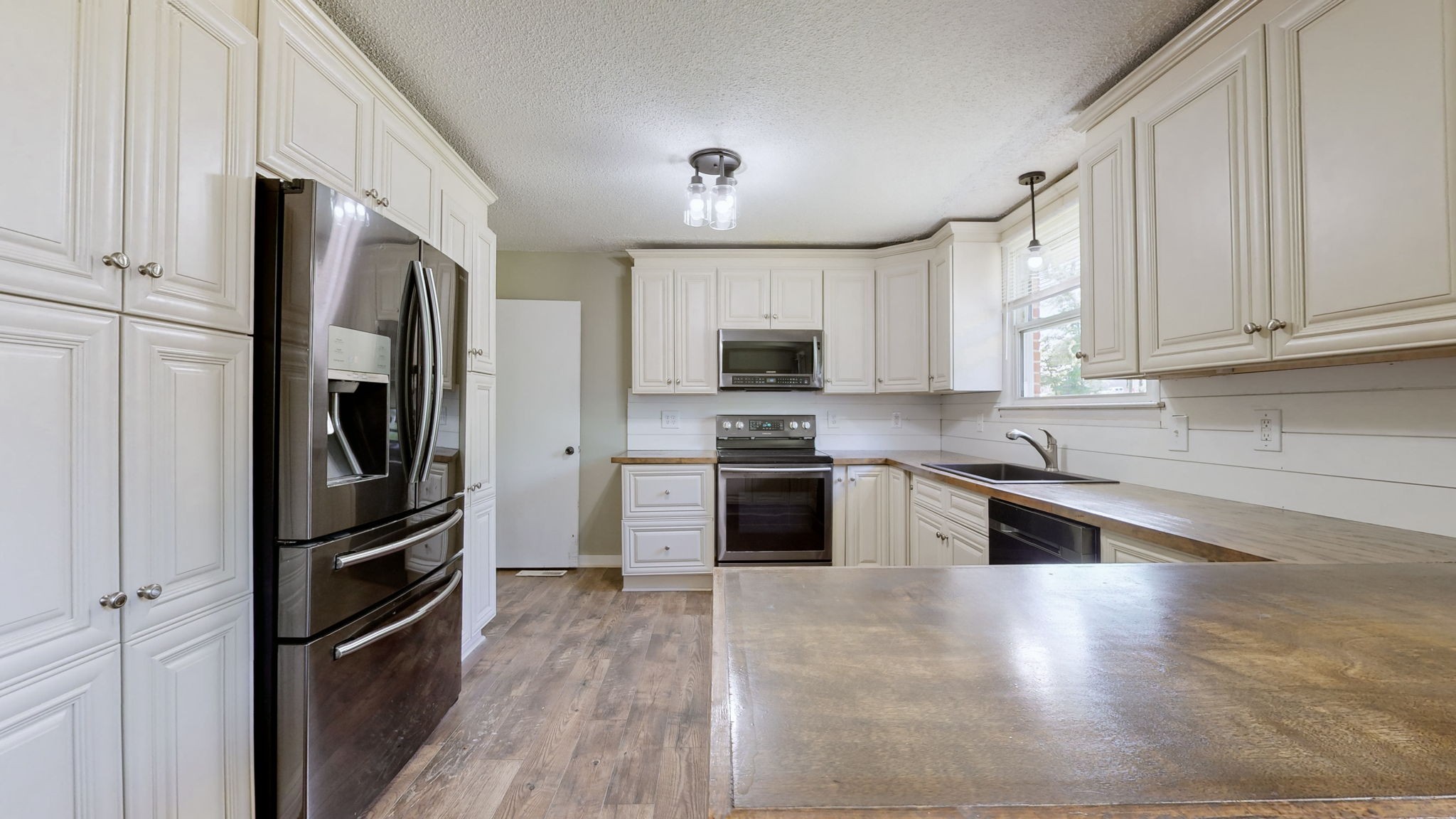 538 Paula Dr