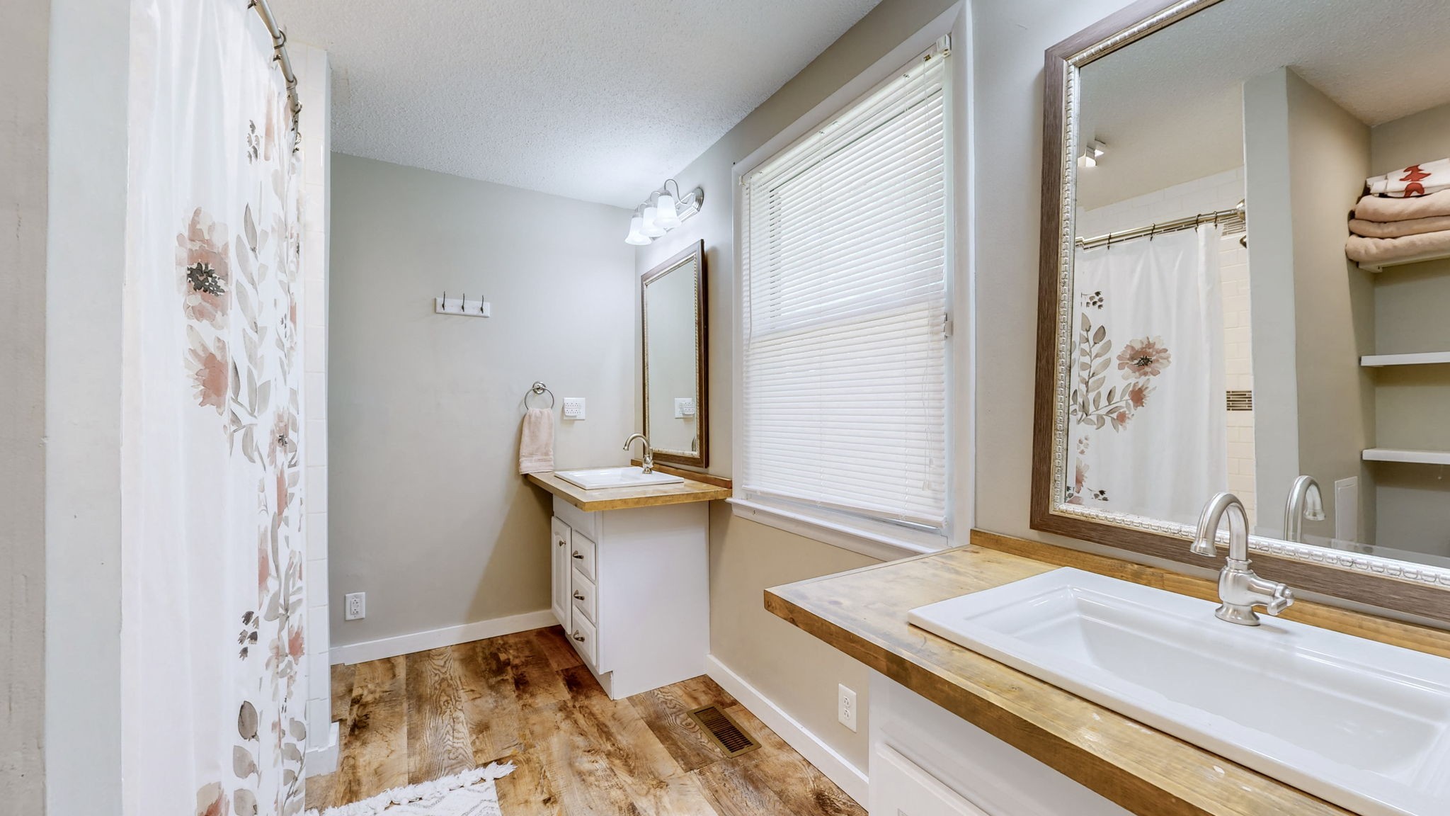 538 Paula Dr