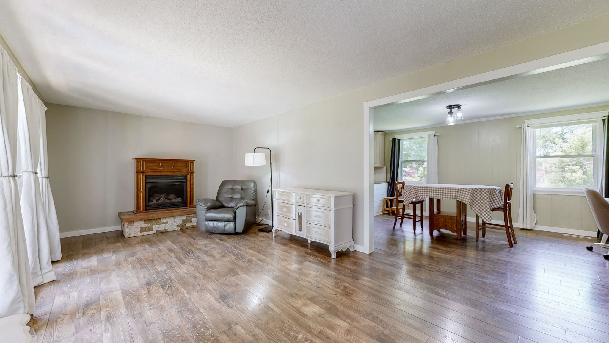 538 Paula Dr