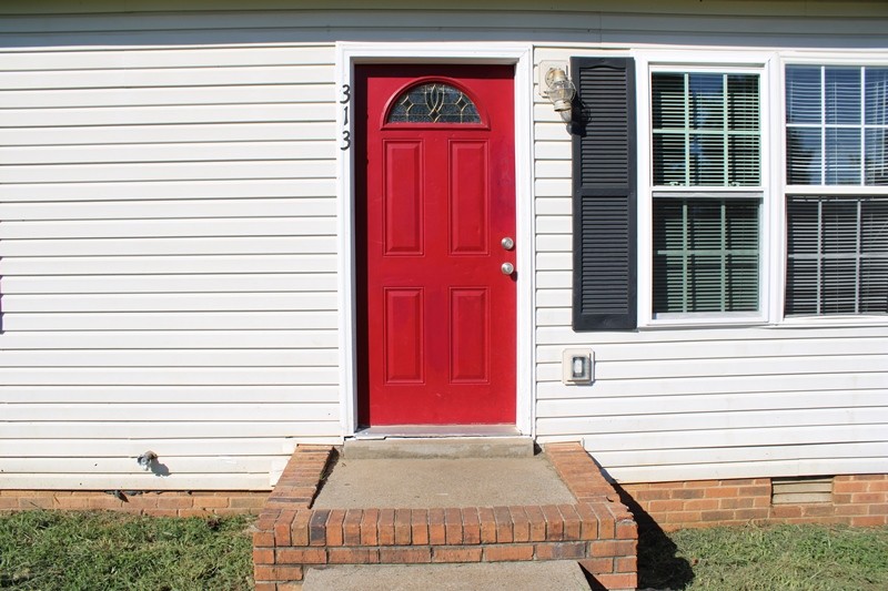 313 Lafayette Point Cir