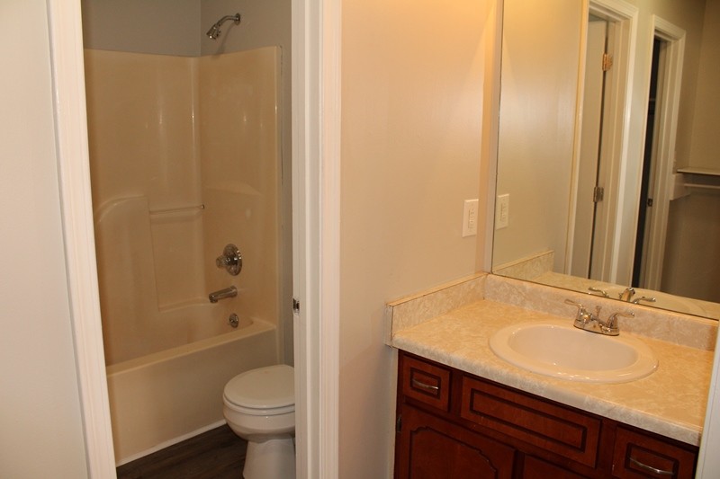 313 Lafayette Point Cir
