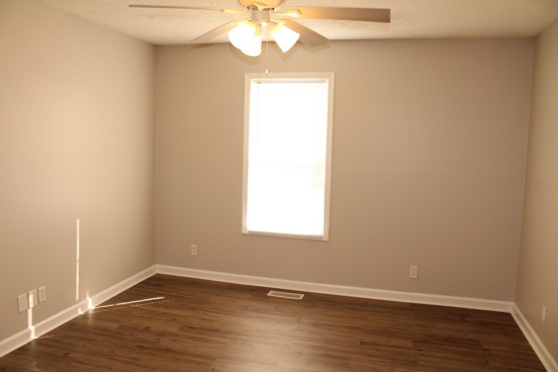 313 Lafayette Point Cir
