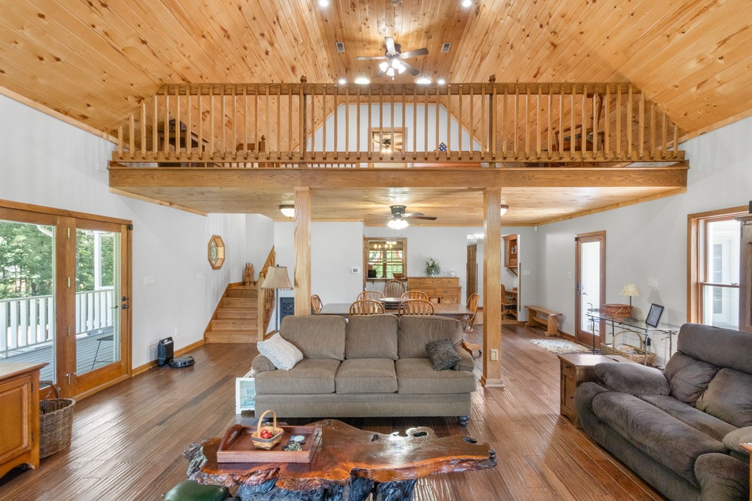 930 Roberts Rd