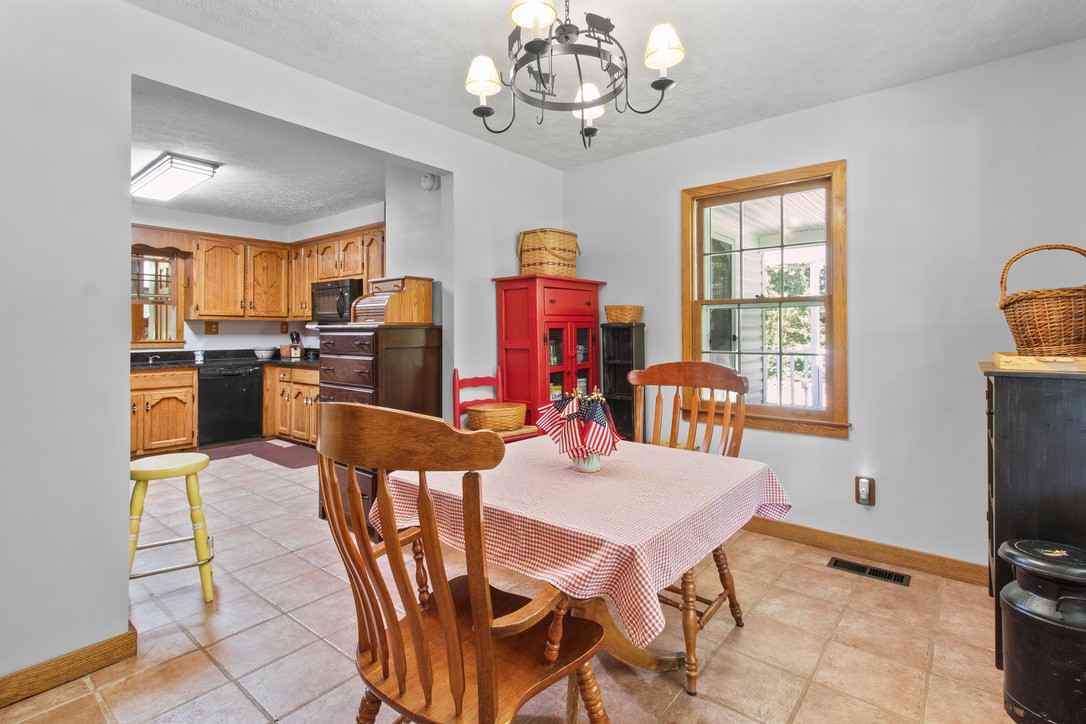 930 Roberts Rd