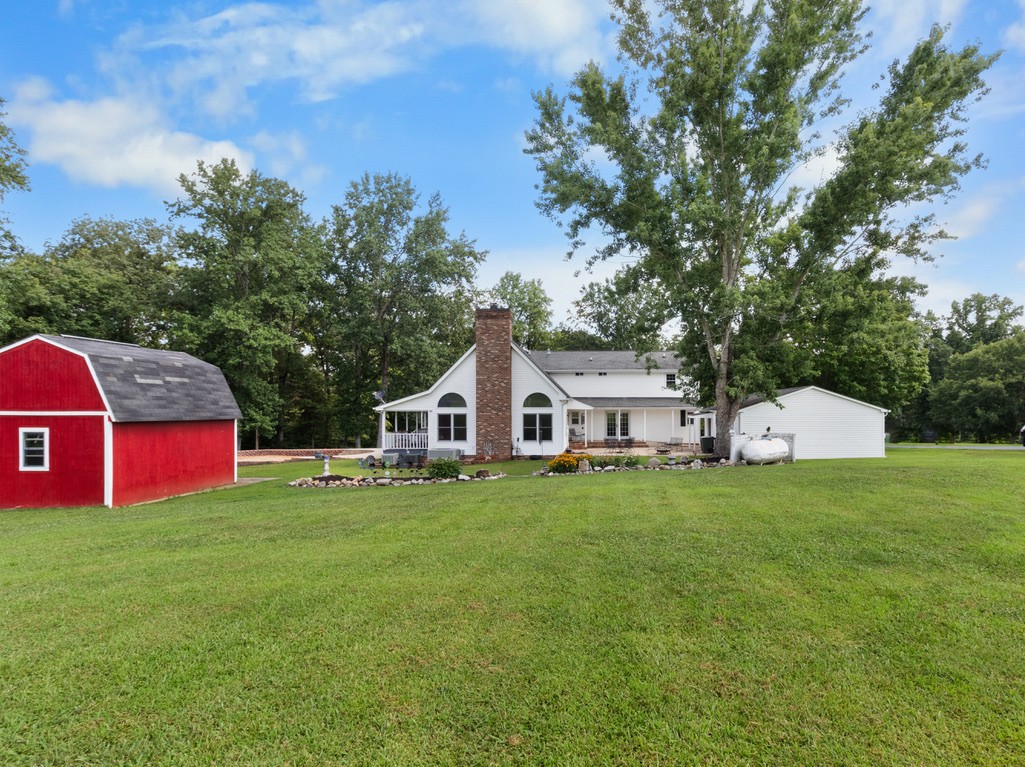 930 Roberts Rd