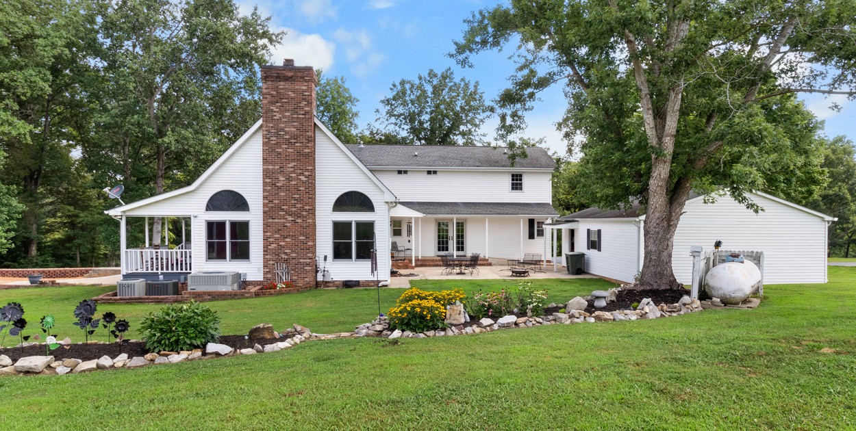 930 Roberts Rd