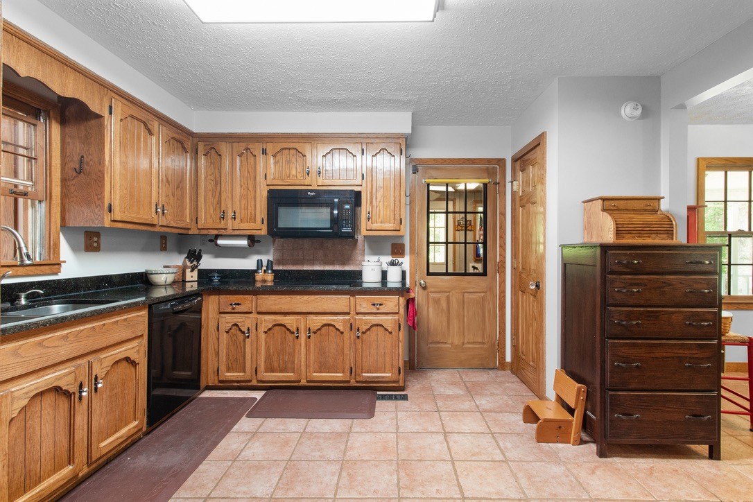 930 Roberts Rd