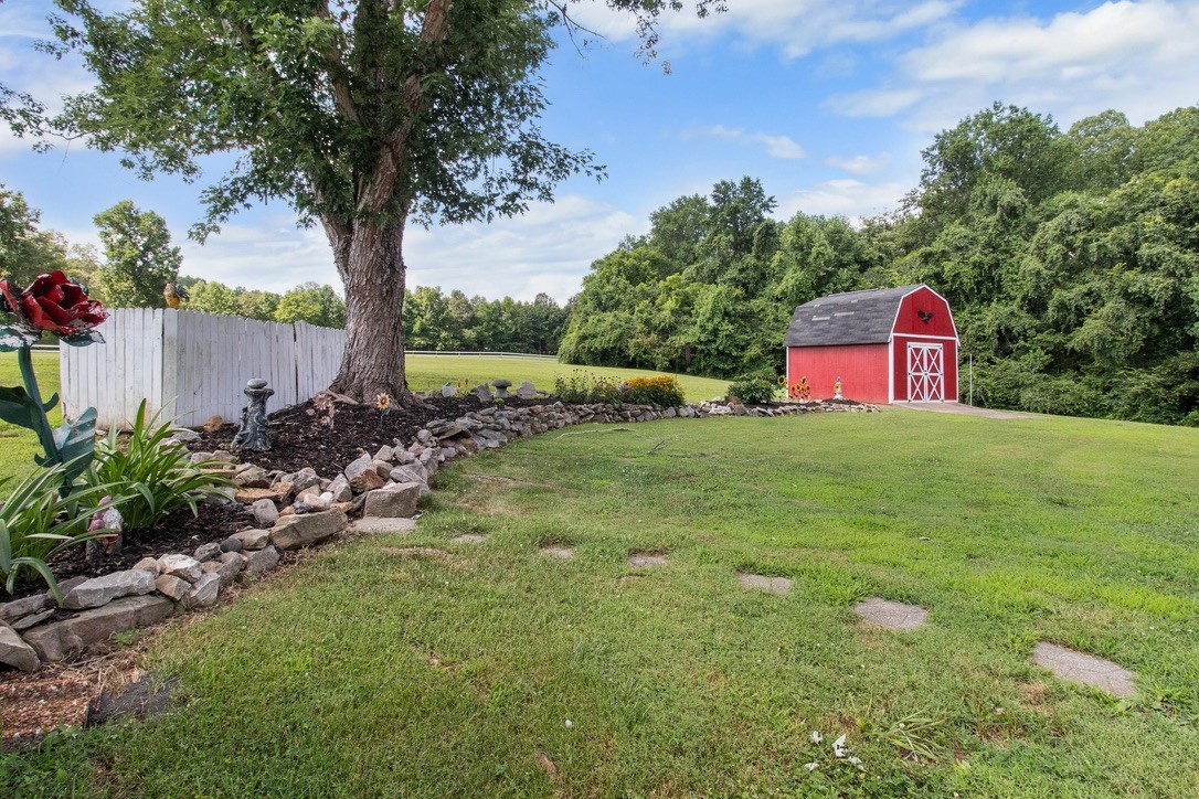 930 Roberts Rd