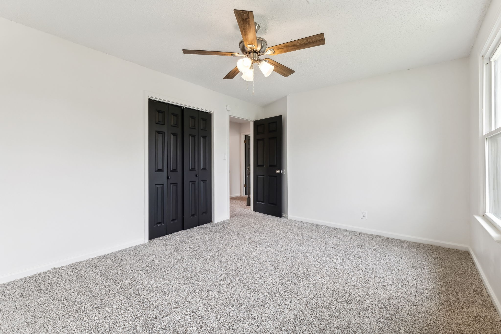 3413 Minor Dr