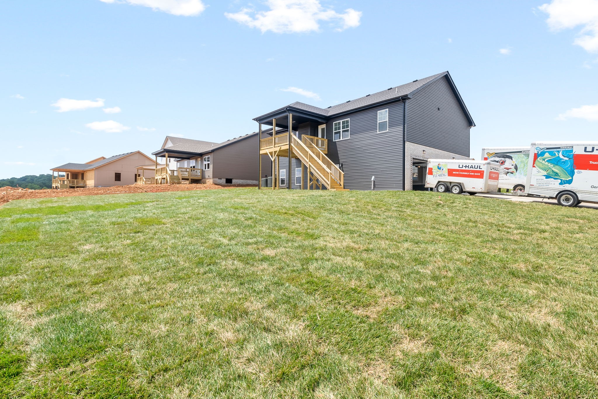 227 Cardinal Creek