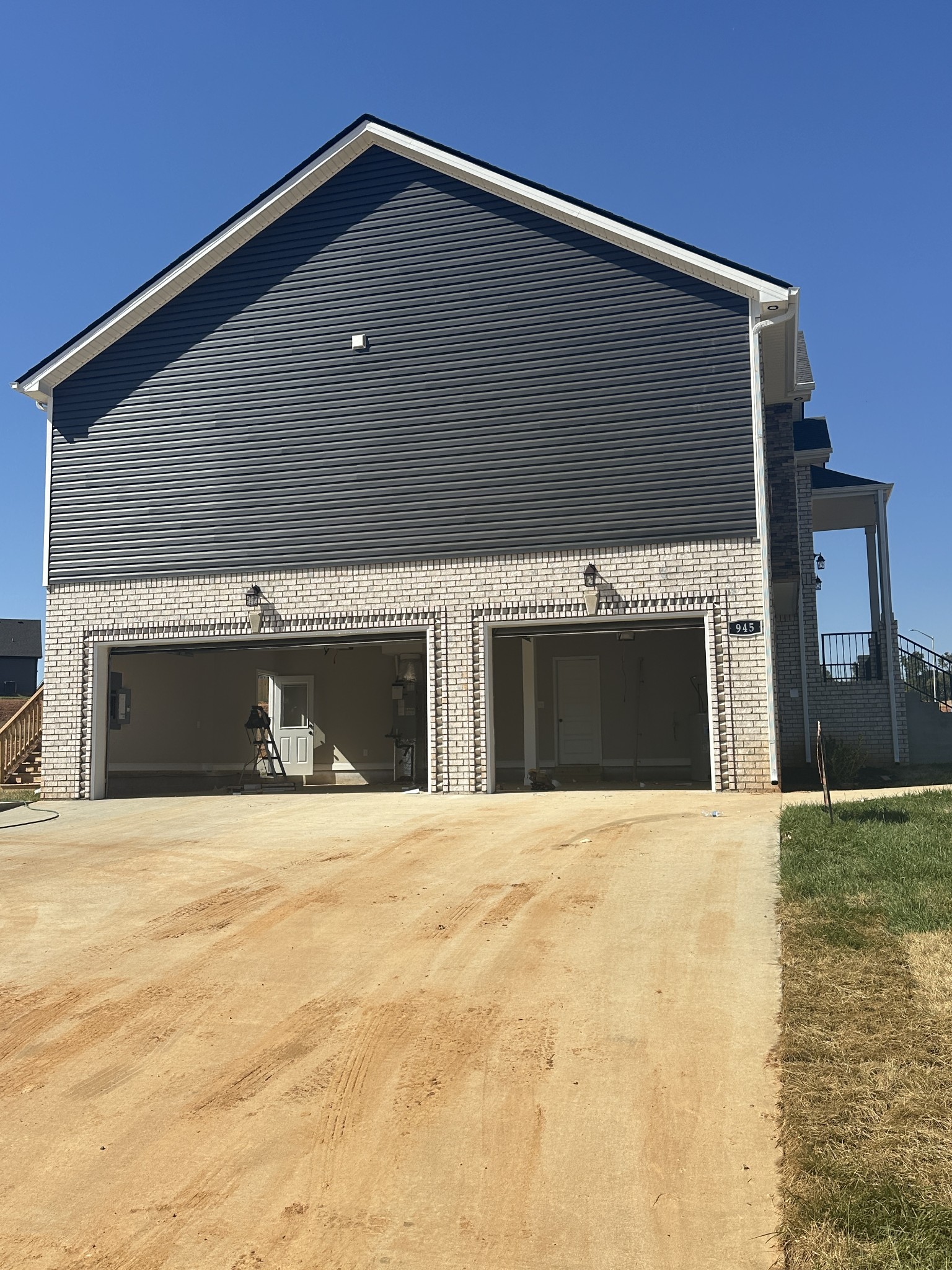 227 Cardinal Creek