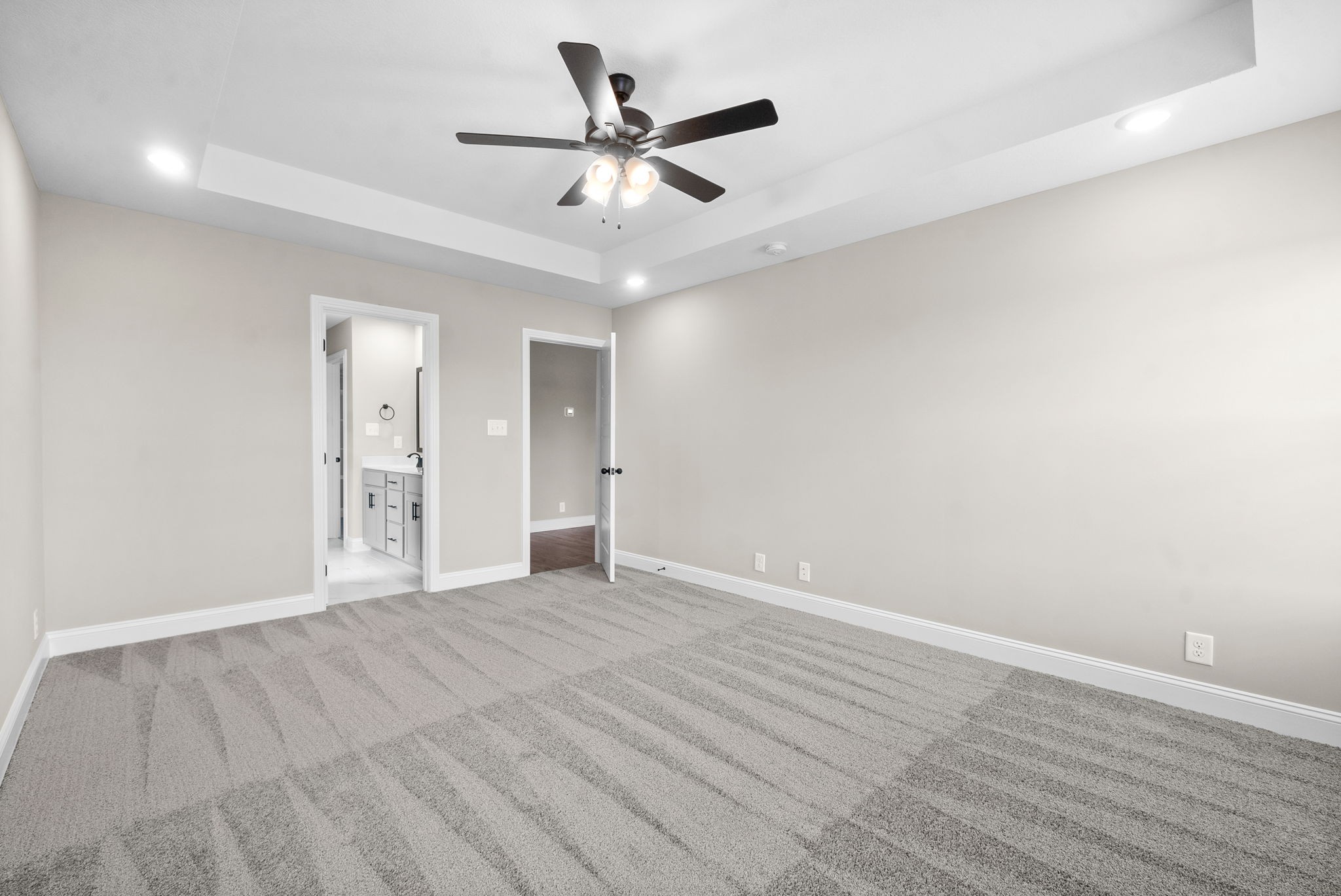 227 Cardinal Creek
