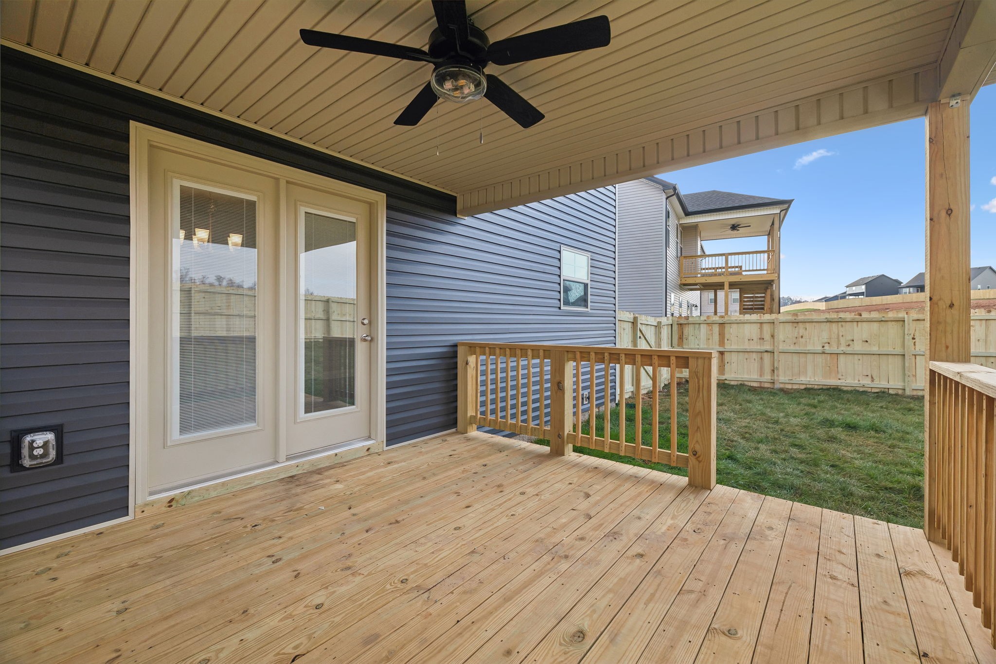 182 Cardinal Creek