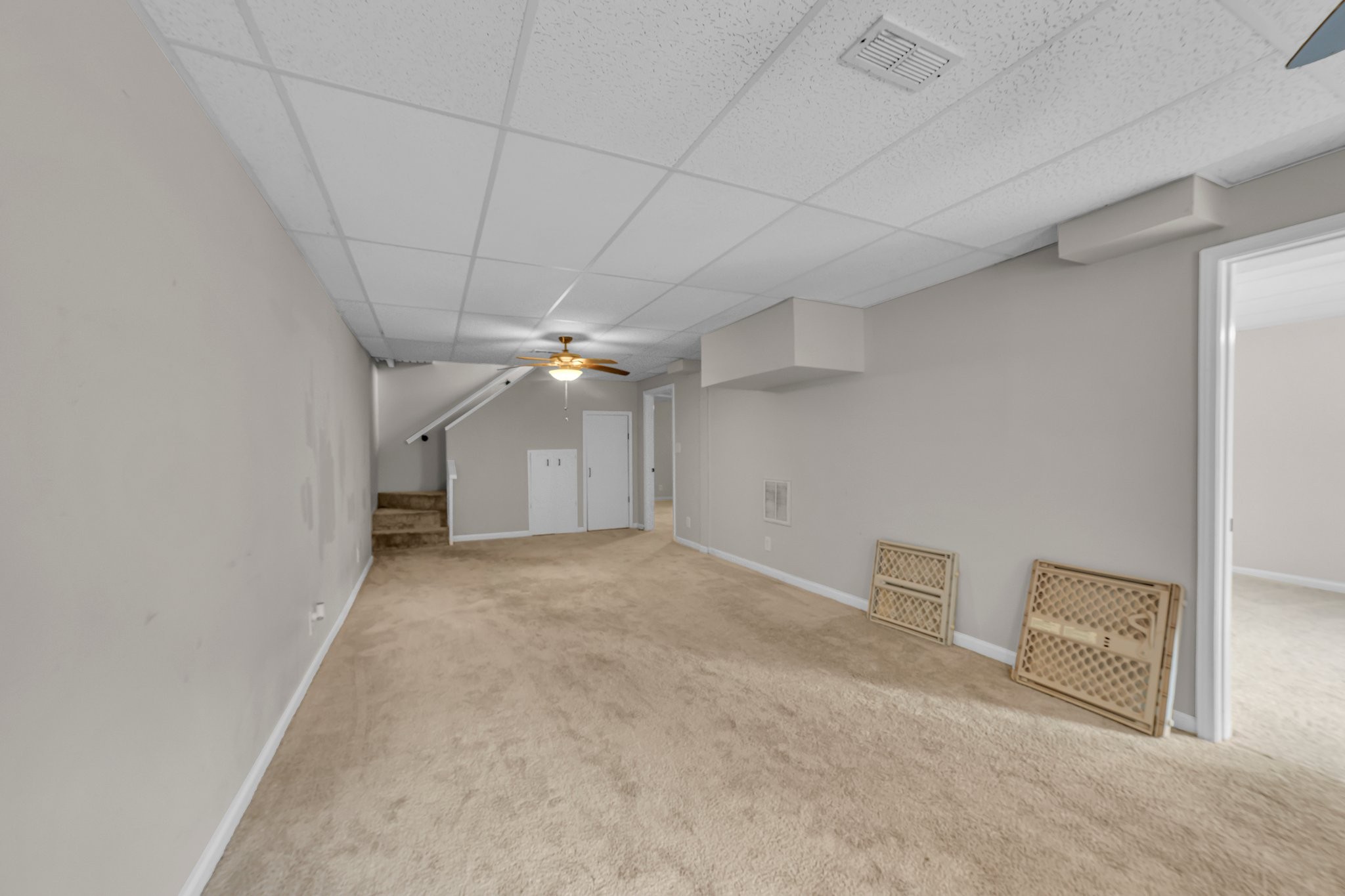 911 Lindsey Dr
