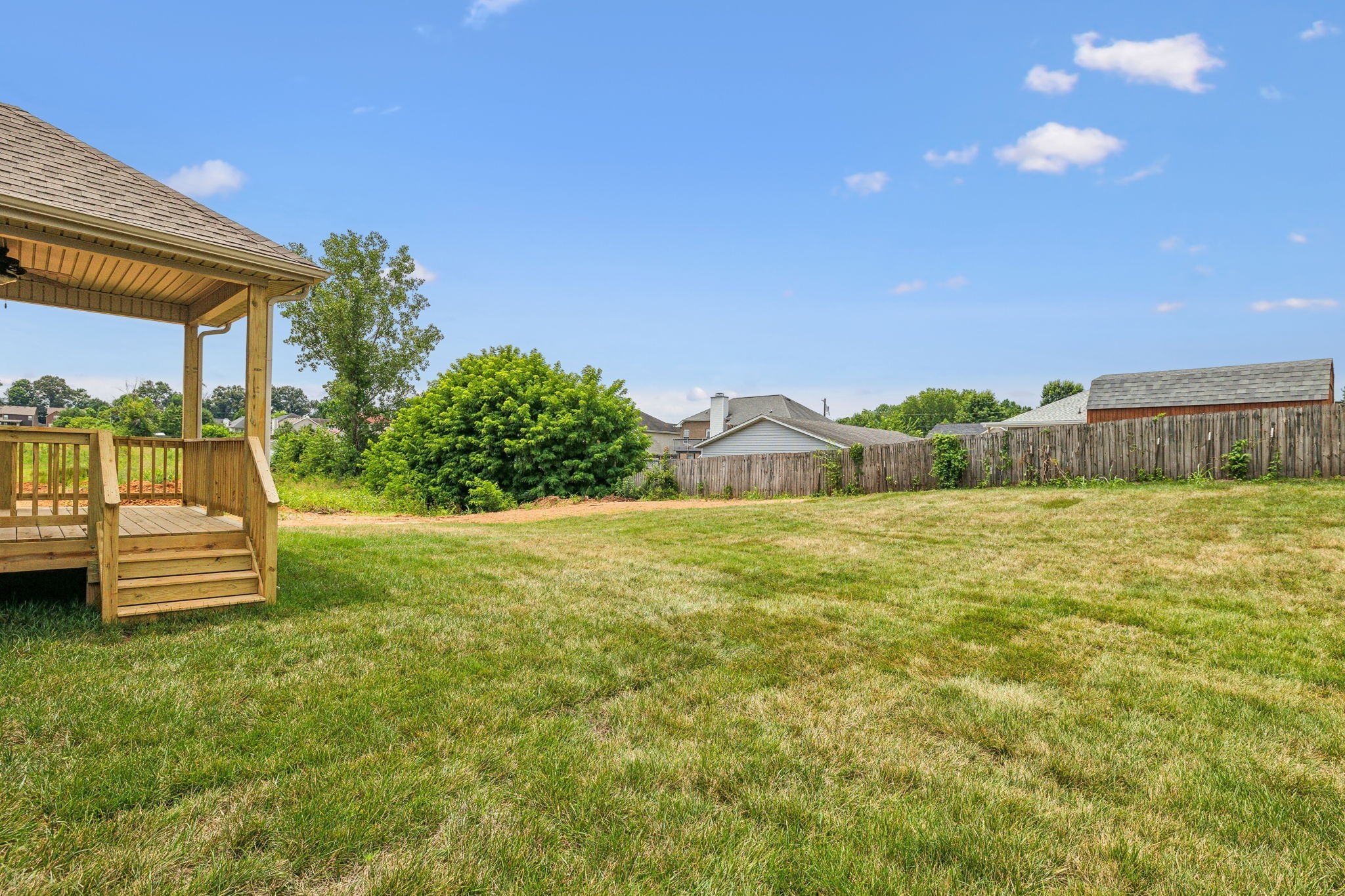 872 Macon Ln