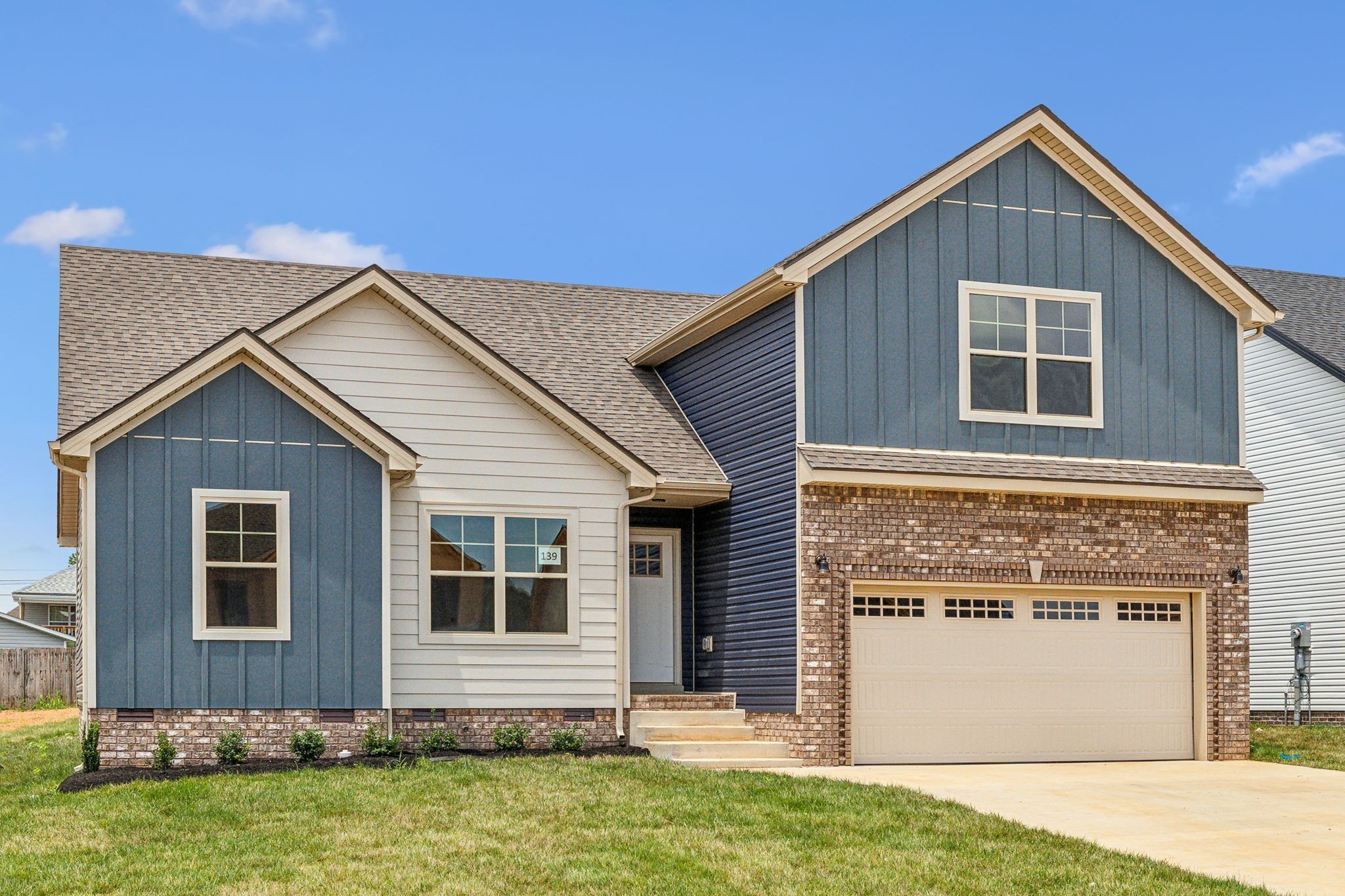 872 Macon Ln