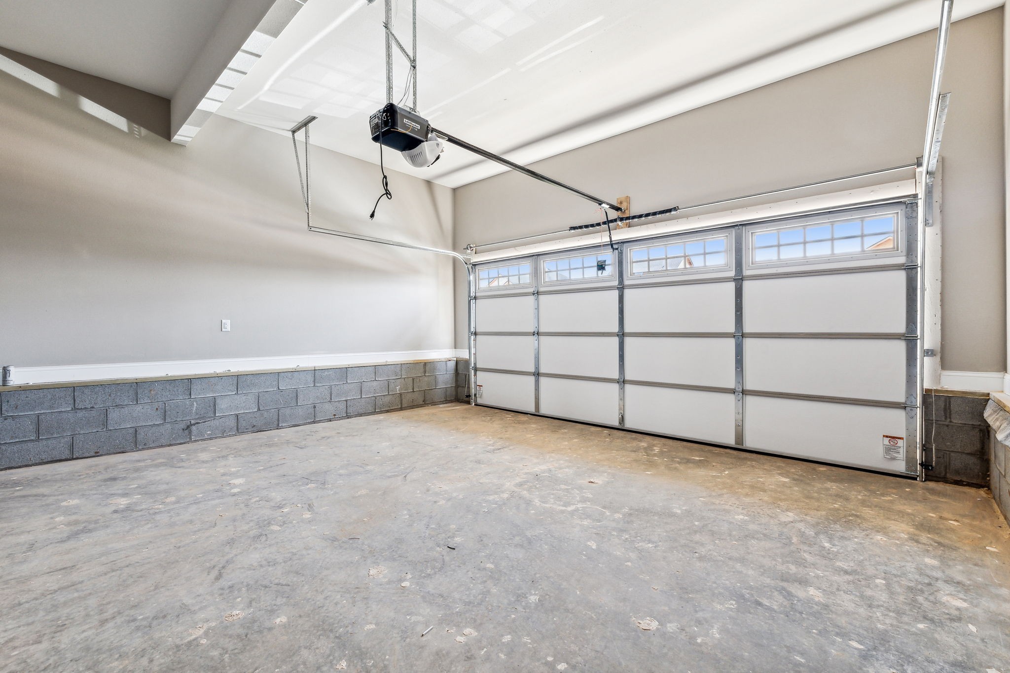 872 Macon Ln