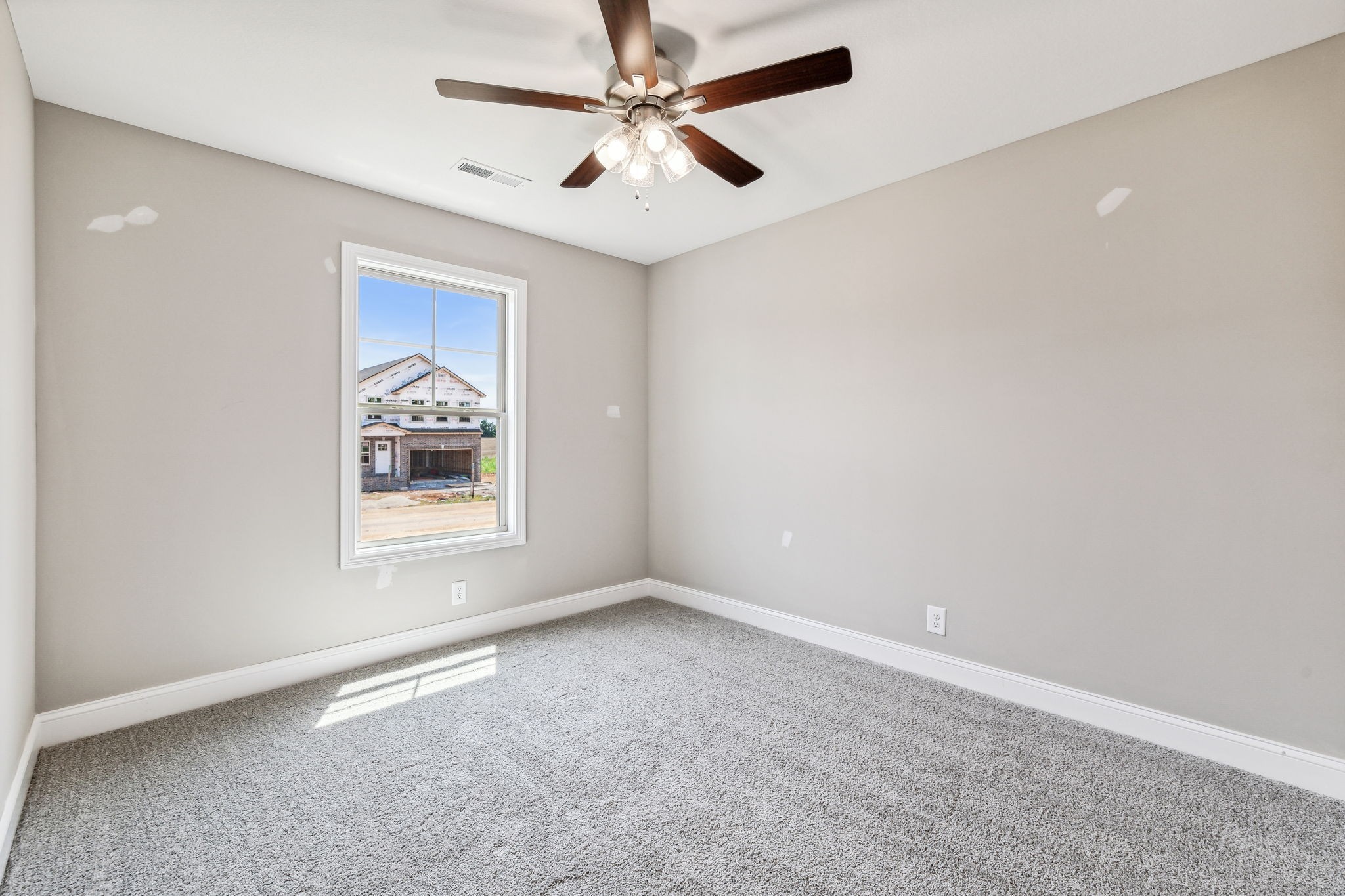 872 Macon Ln