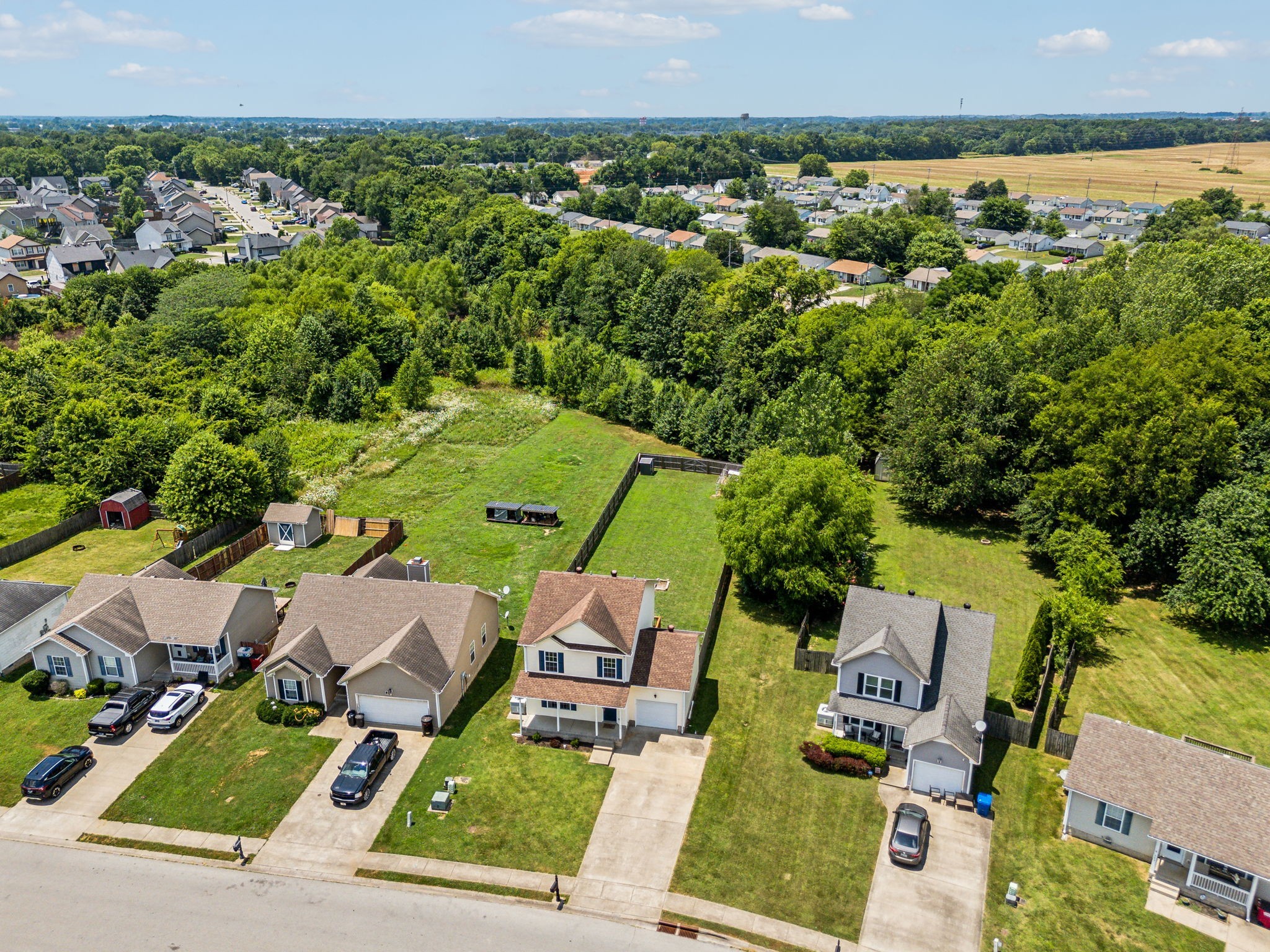 565 Oakmont Dr
