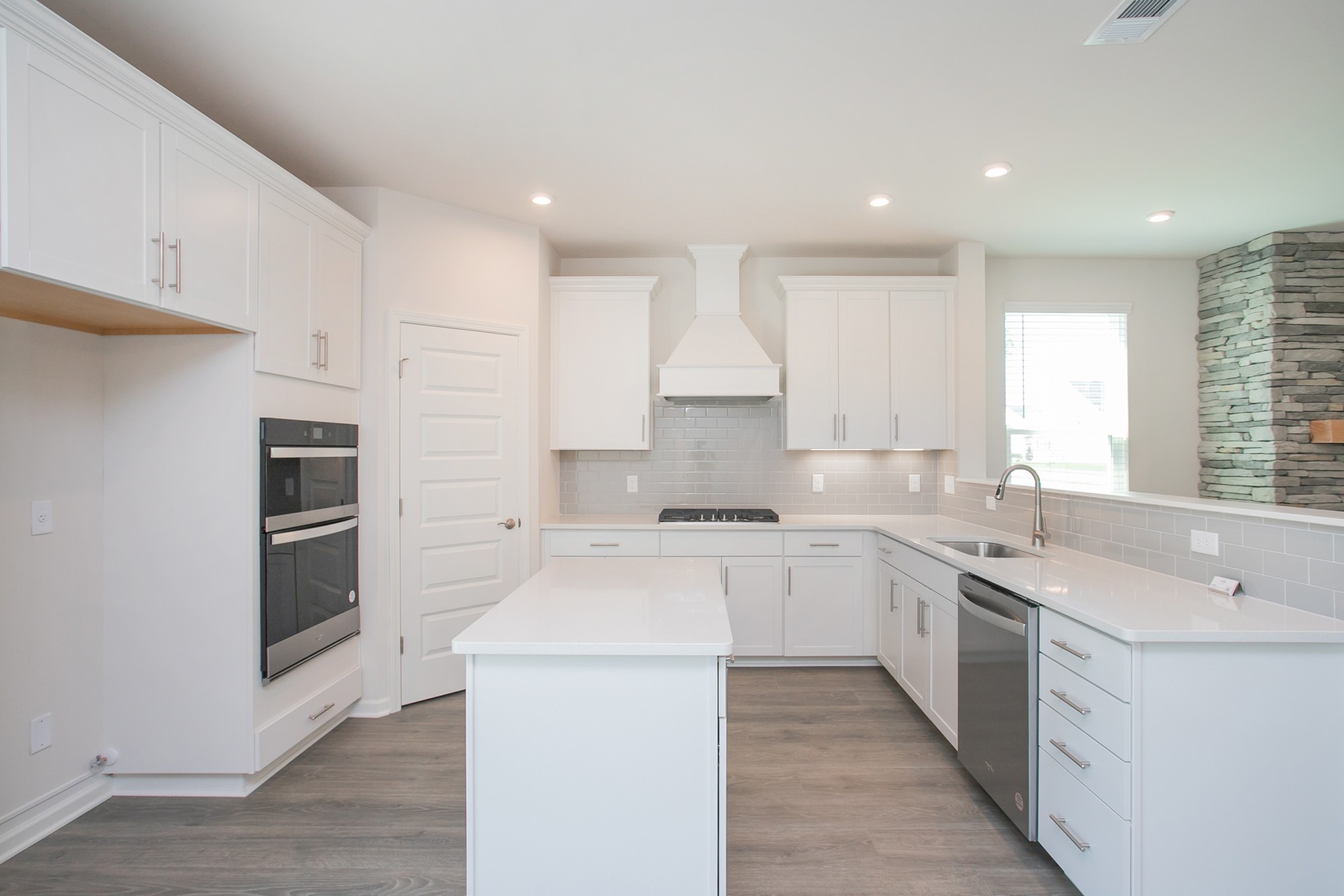 1009 Laural Valley Lane