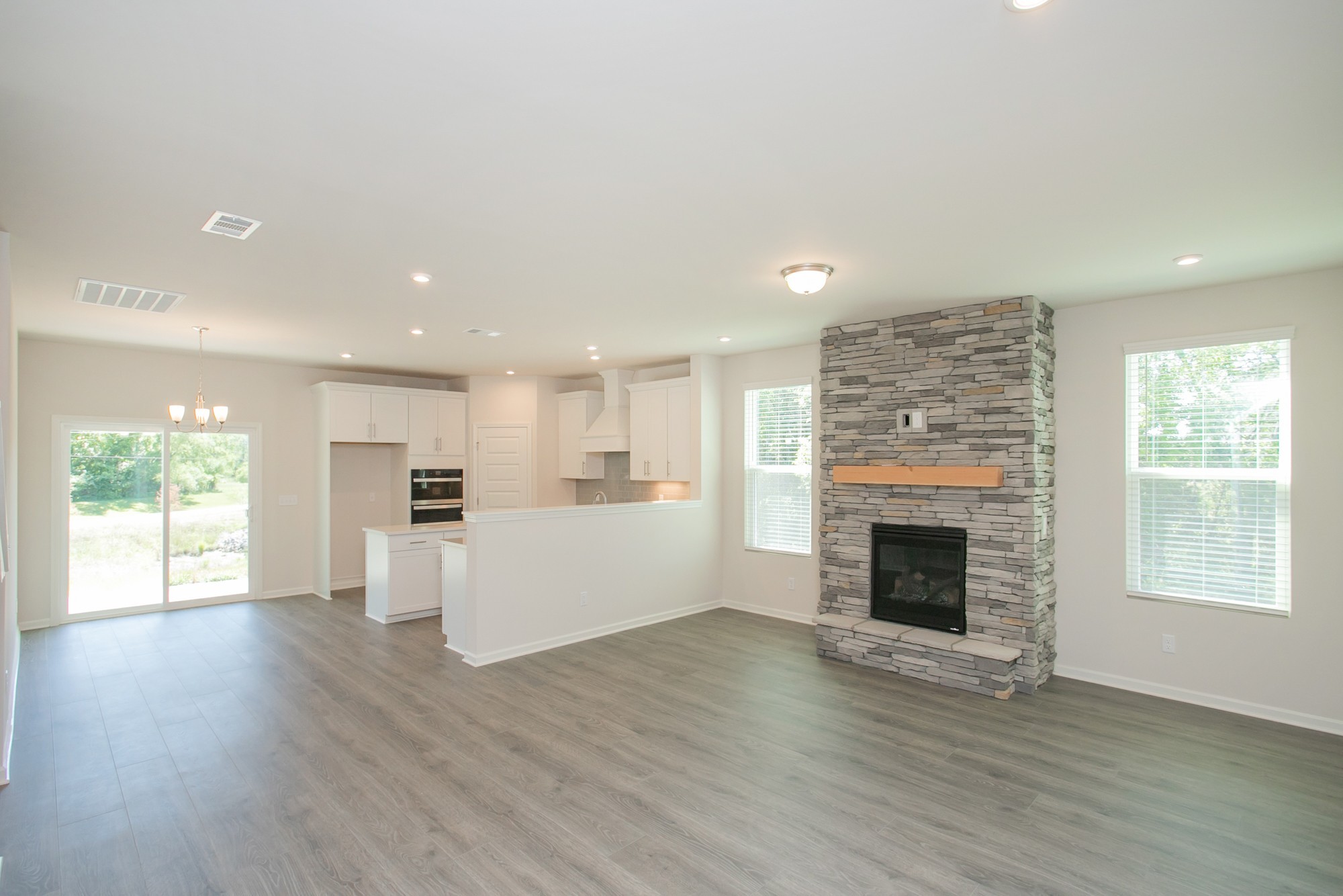 1009 Laural Valley Lane