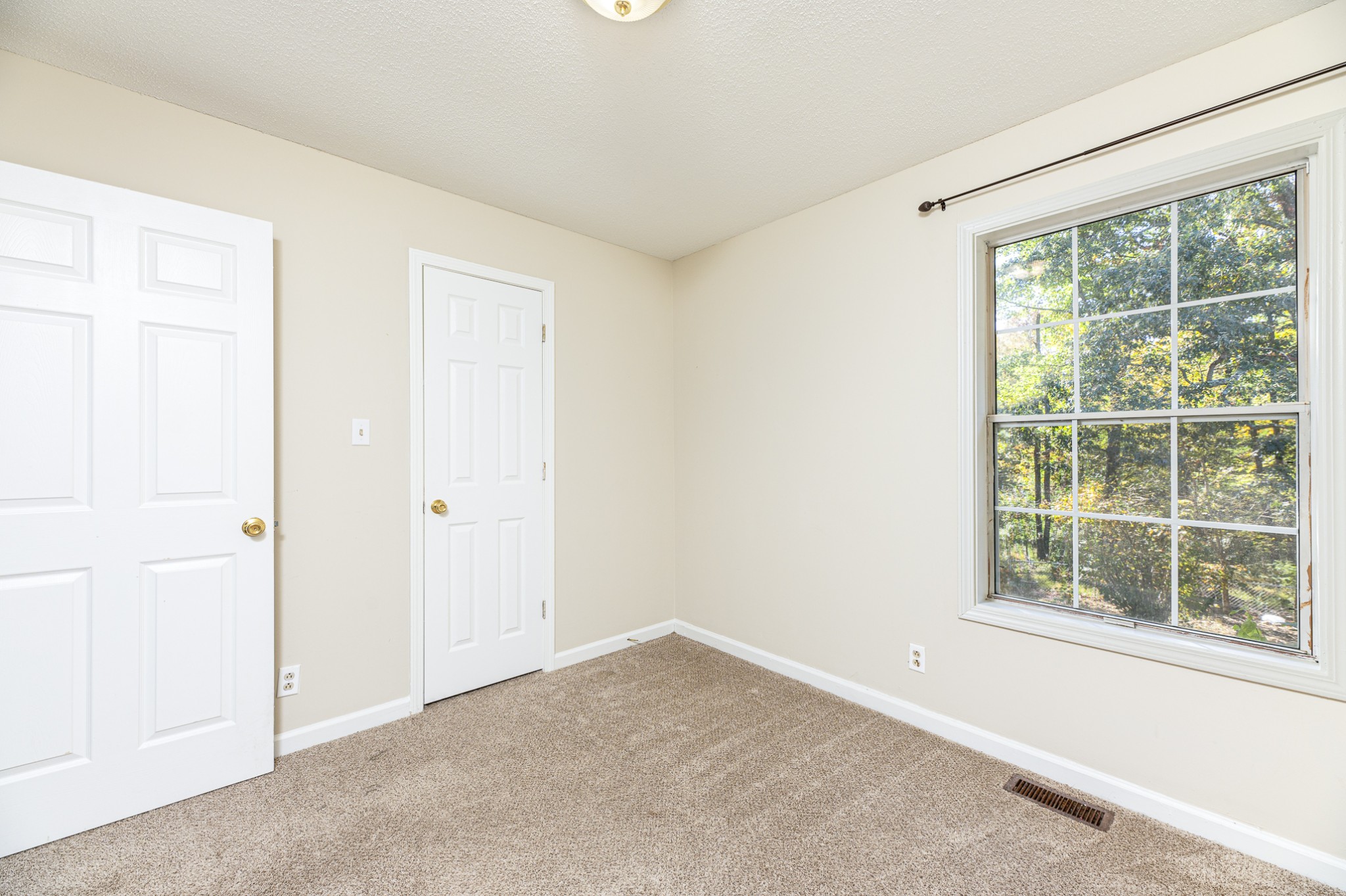 1054 Merritt Lewis Ln