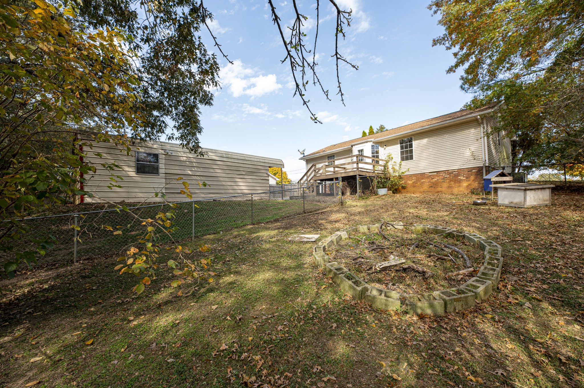 1054 Merritt Lewis Ln