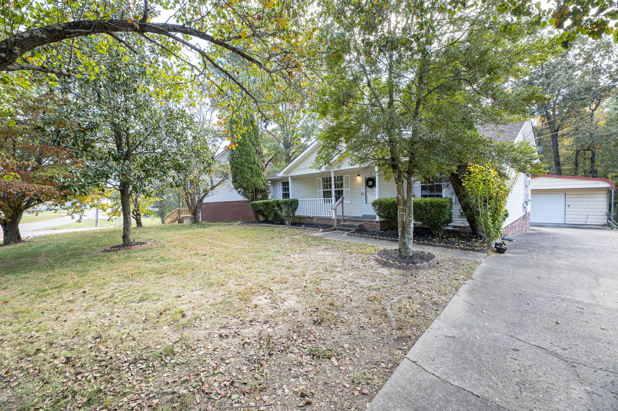 1054 Merritt Lewis Ln