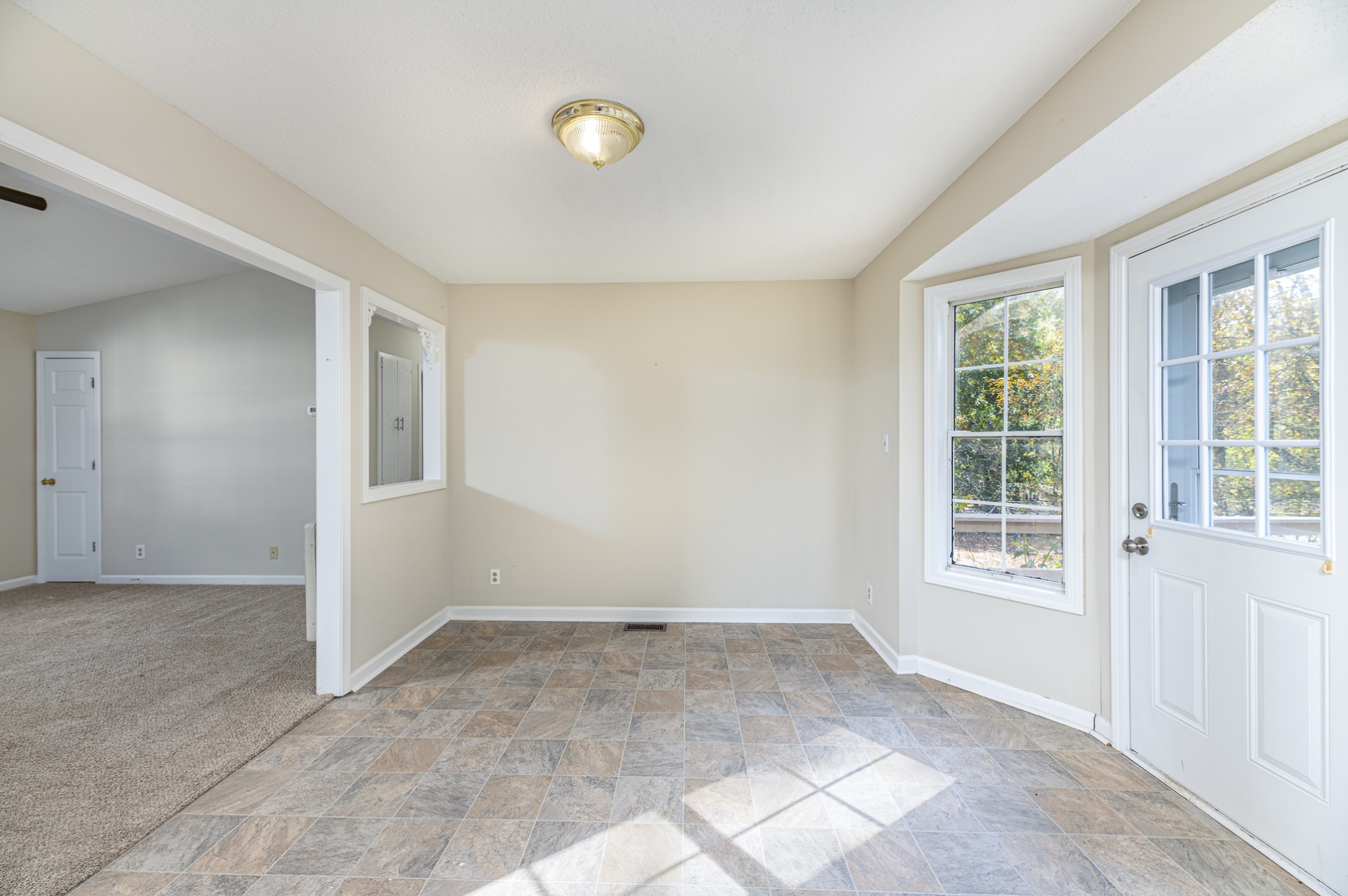 1054 Merritt Lewis Ln