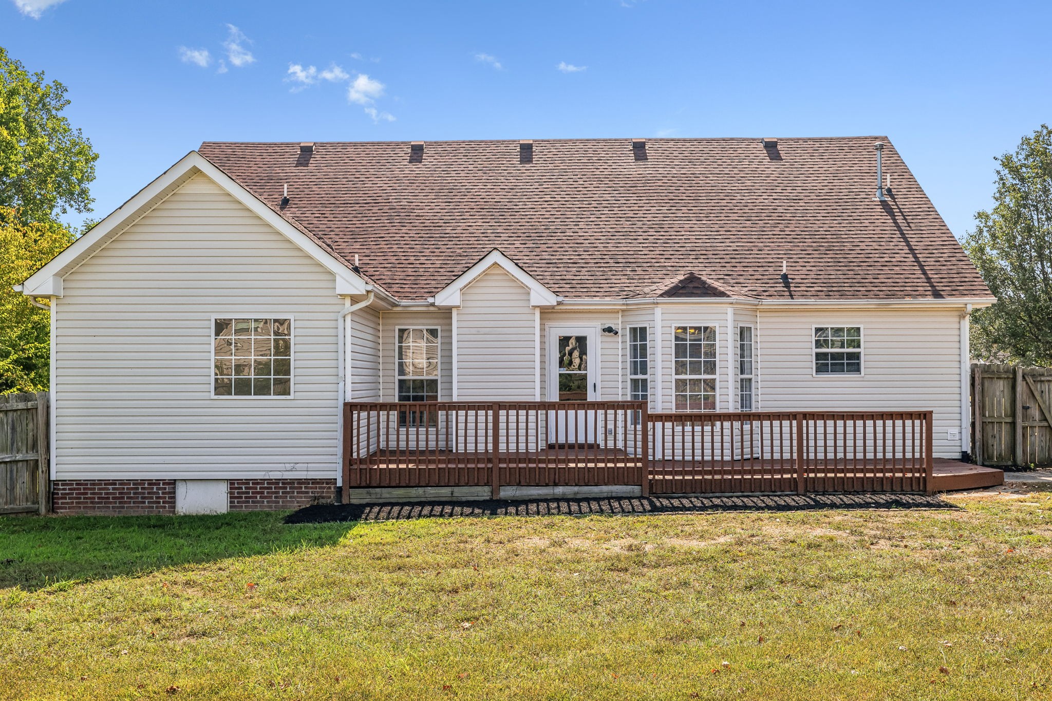 1407 Cedar Springs Cir