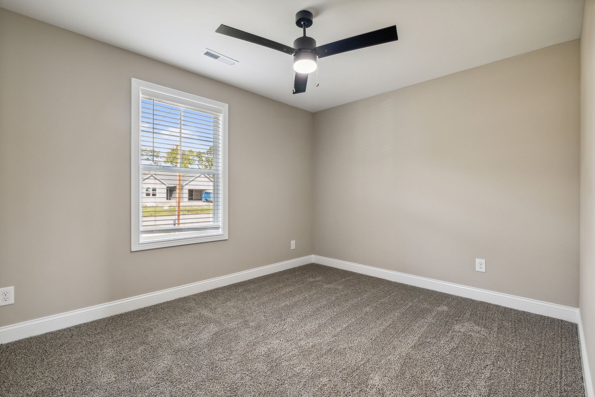 1173 Kendall Dr