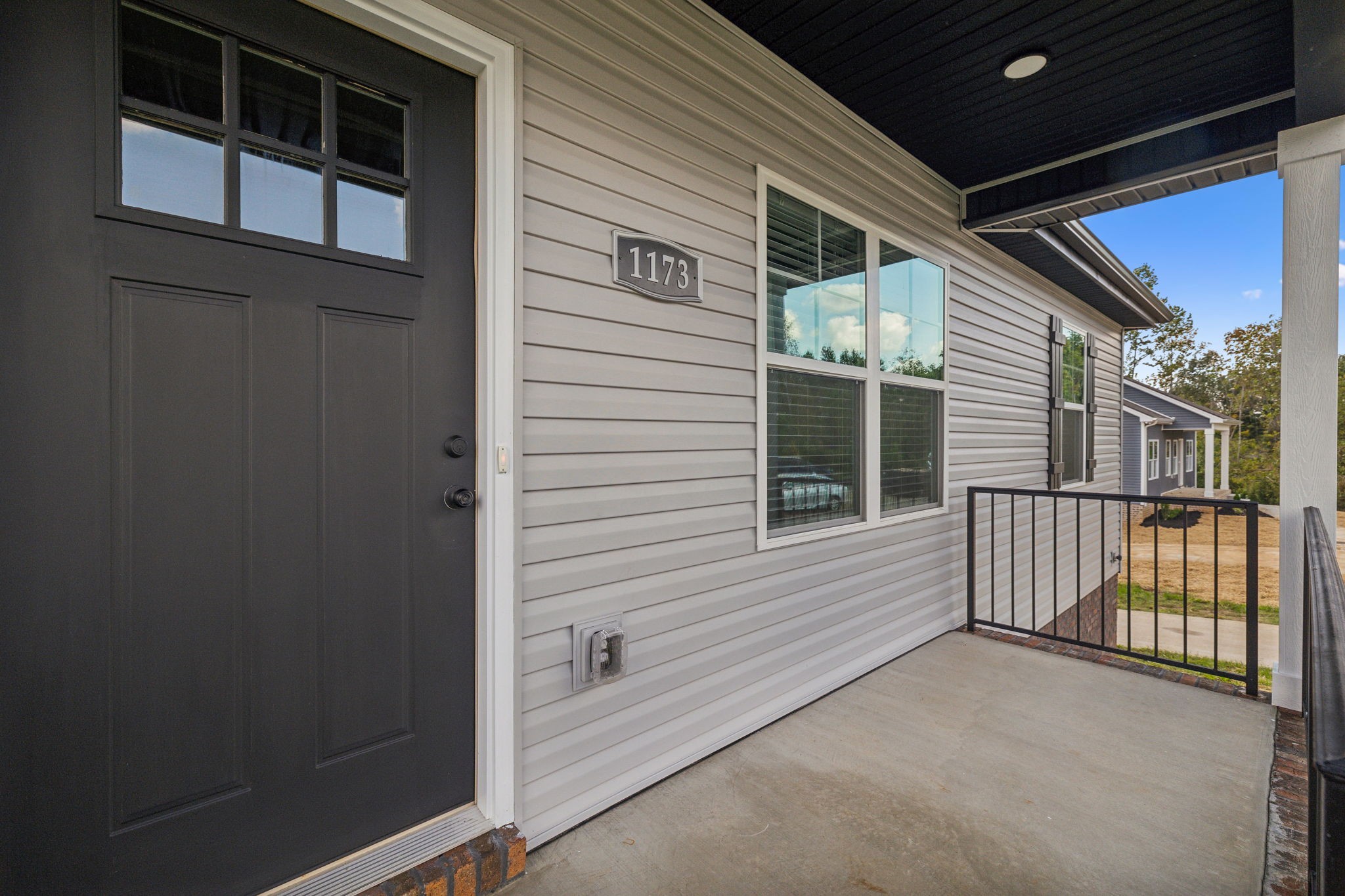1173 Kendall Dr
