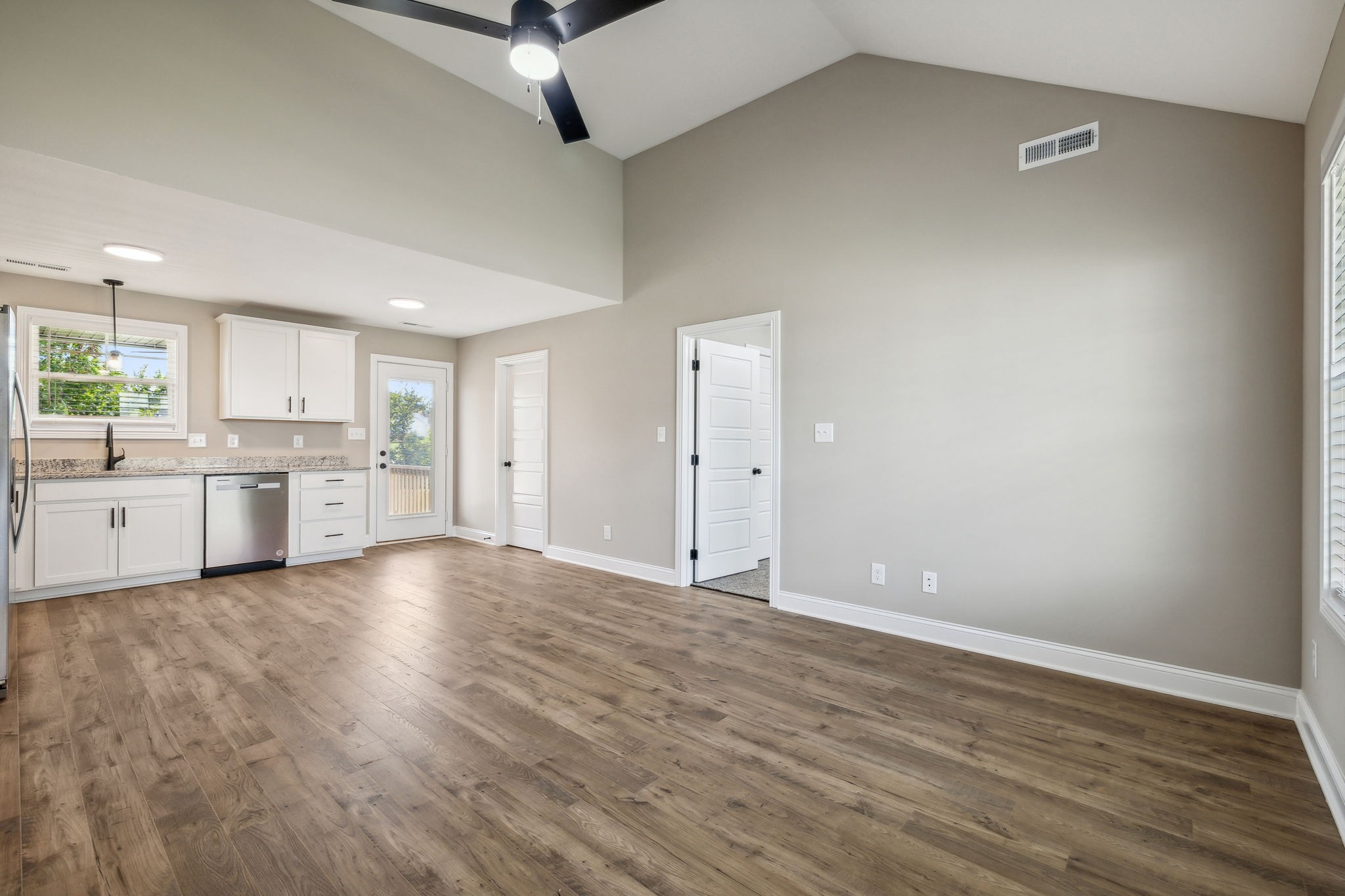1173 Kendall Dr