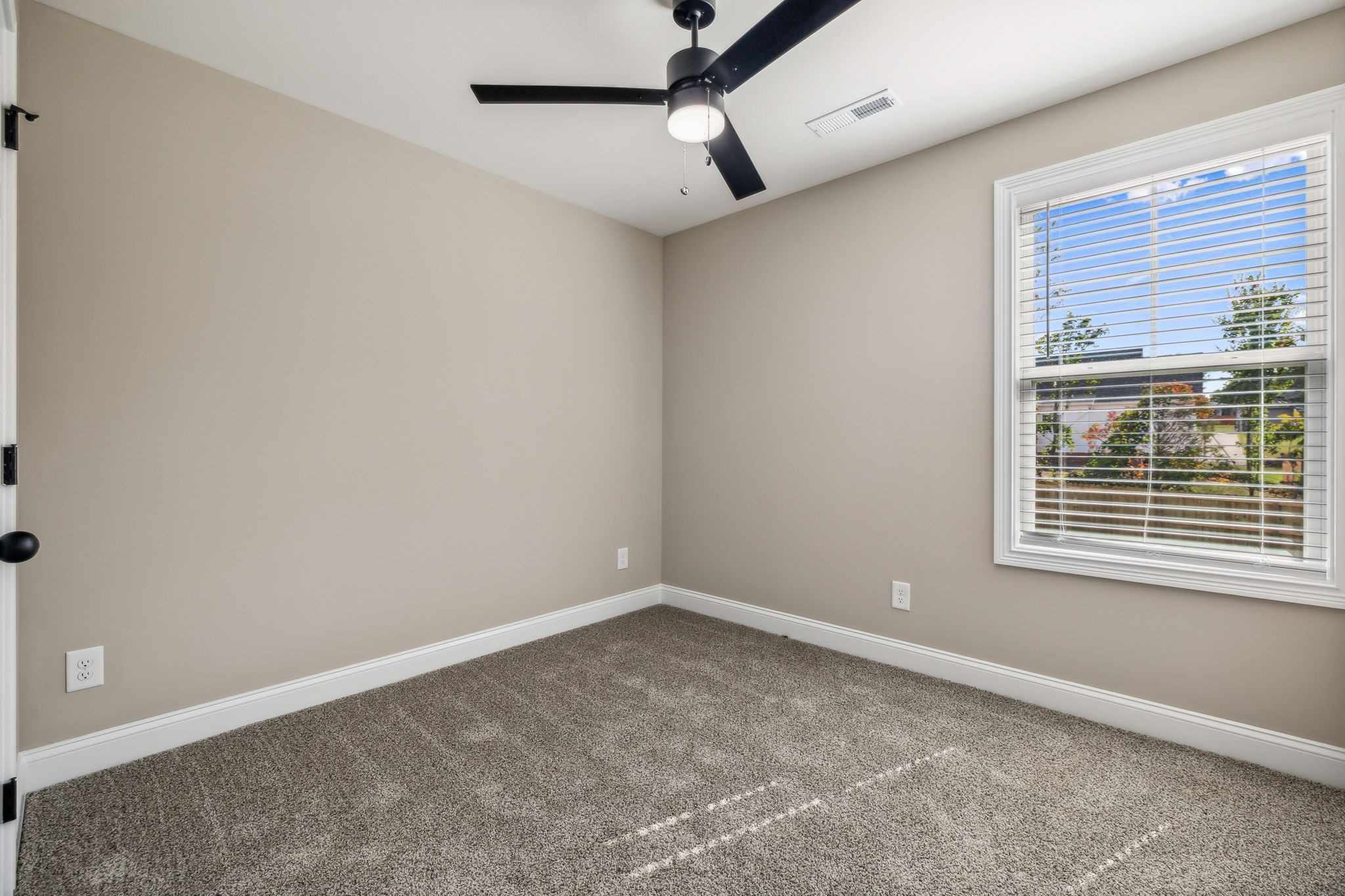 1173 Kendall Dr