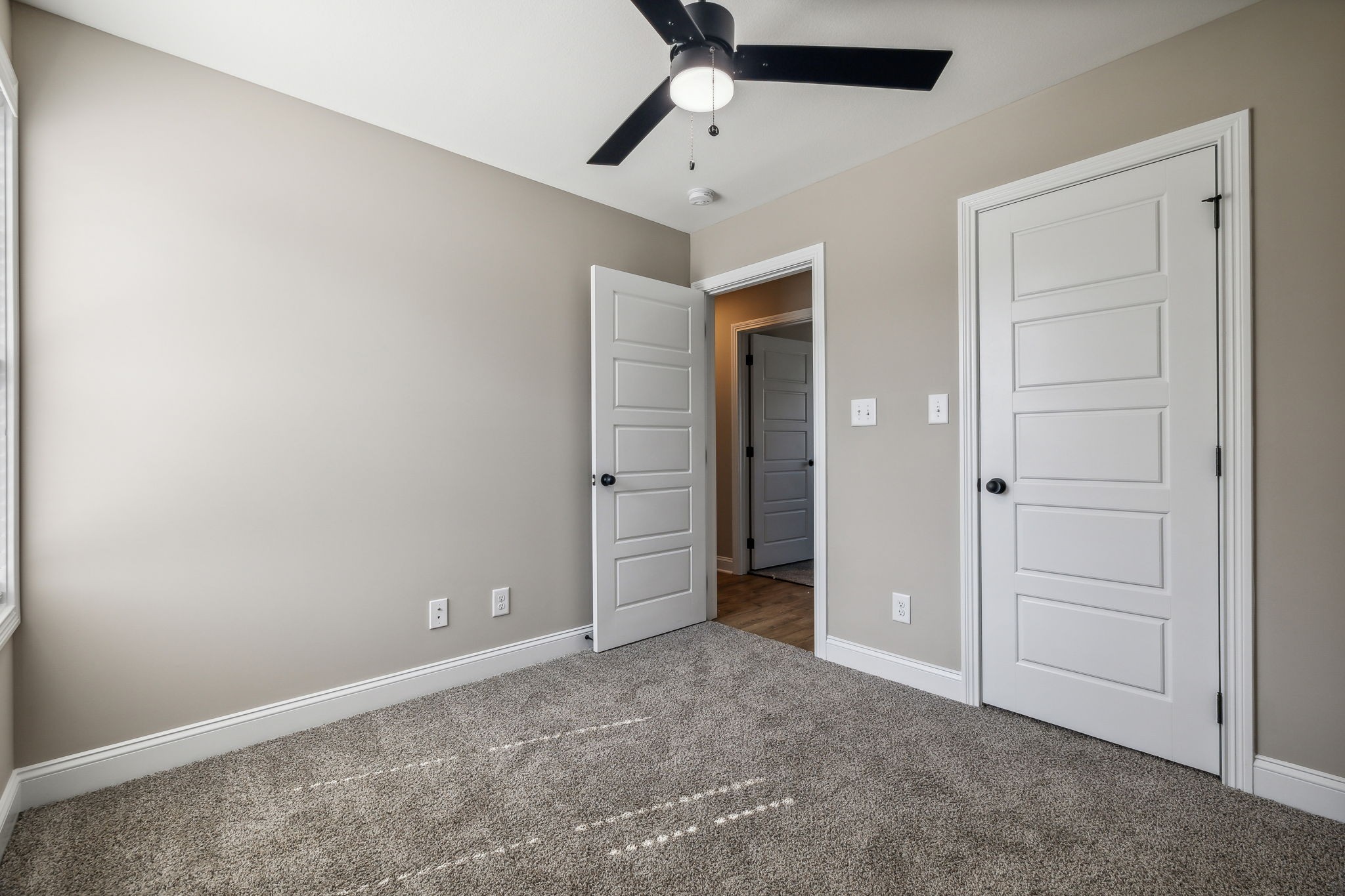 1173 Kendall Dr