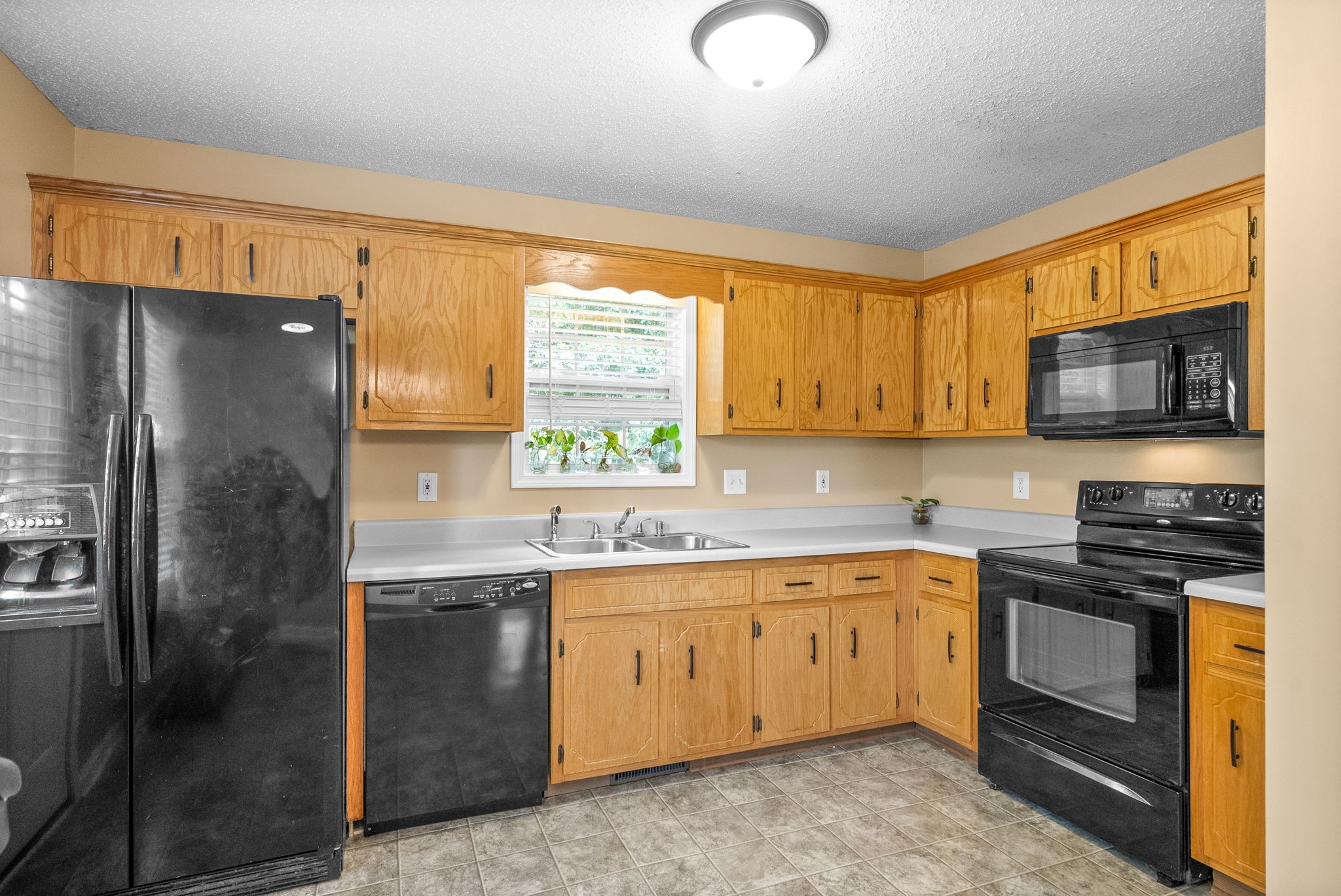 448 Victory Rd