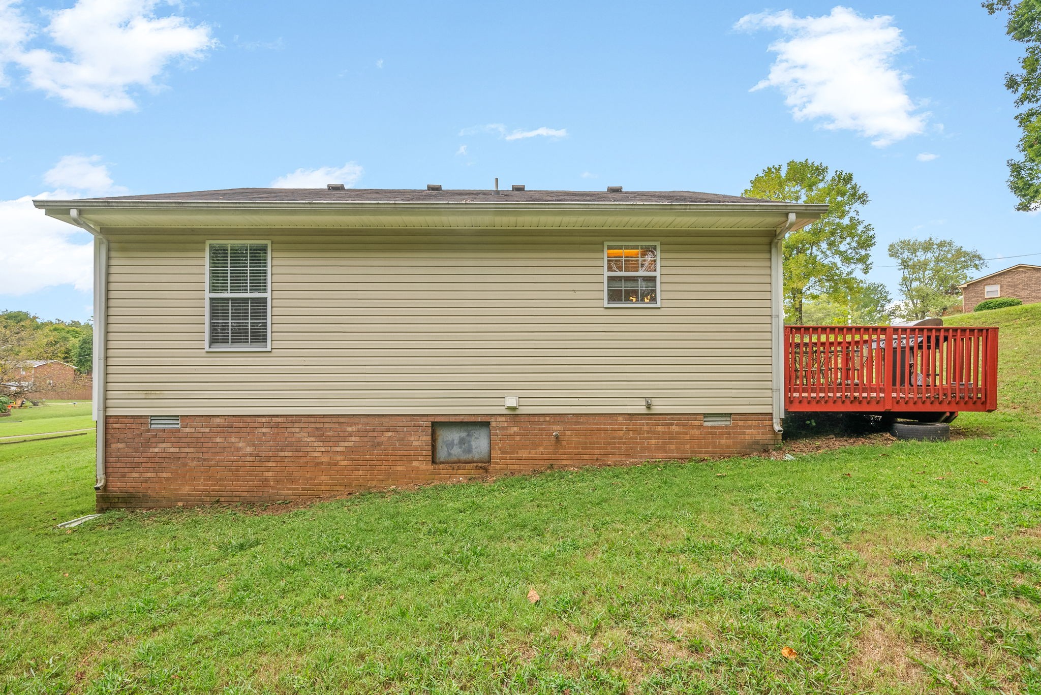 448 Victory Rd