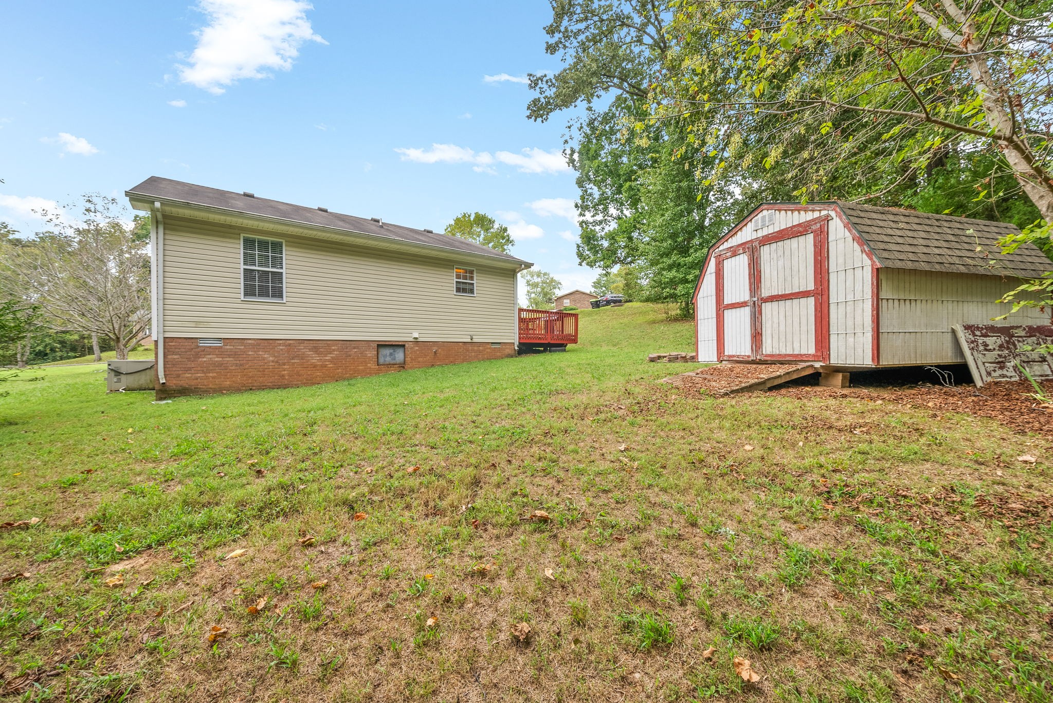 448 Victory Rd