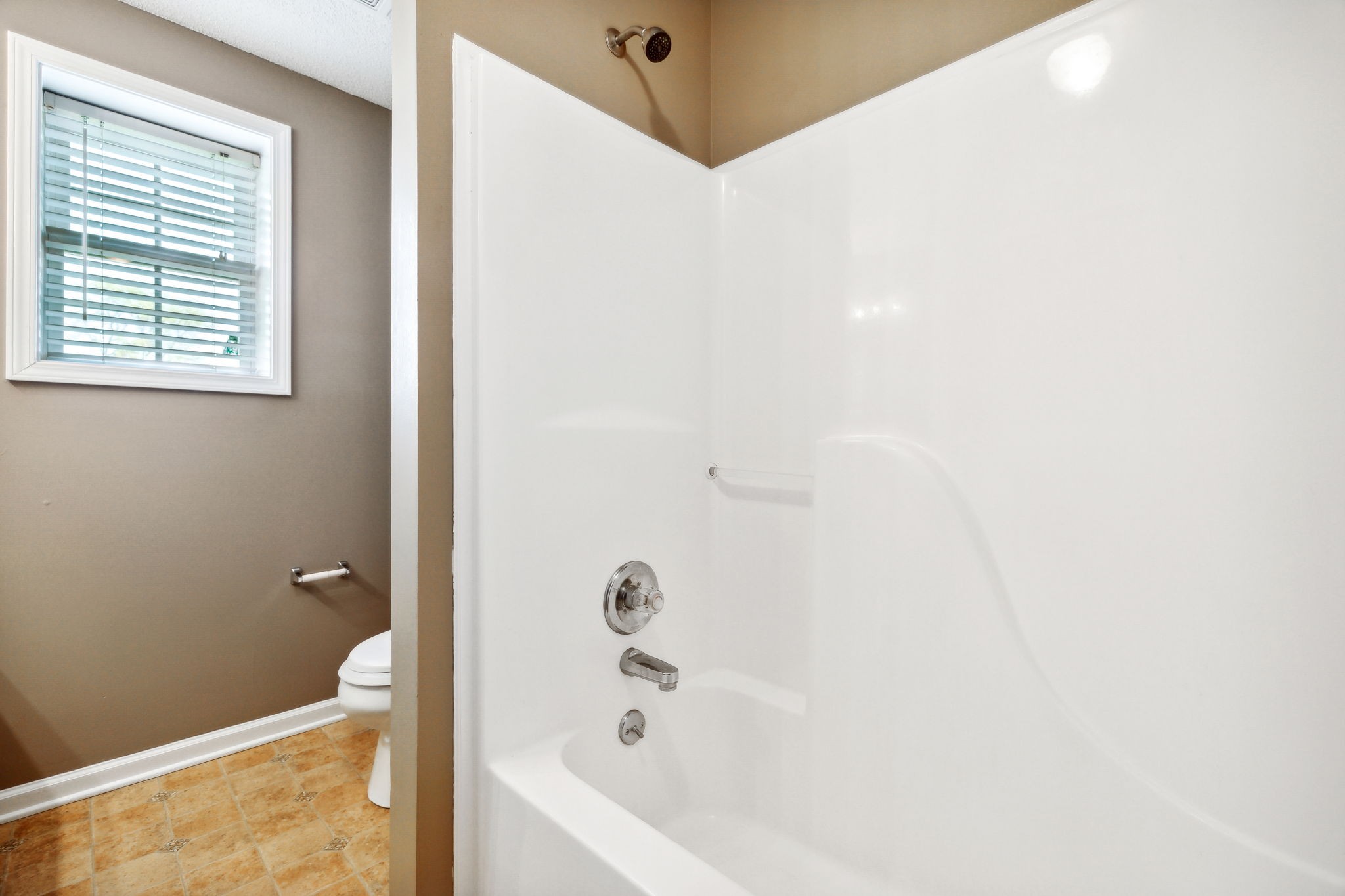 1368 Bluebonnet Dr