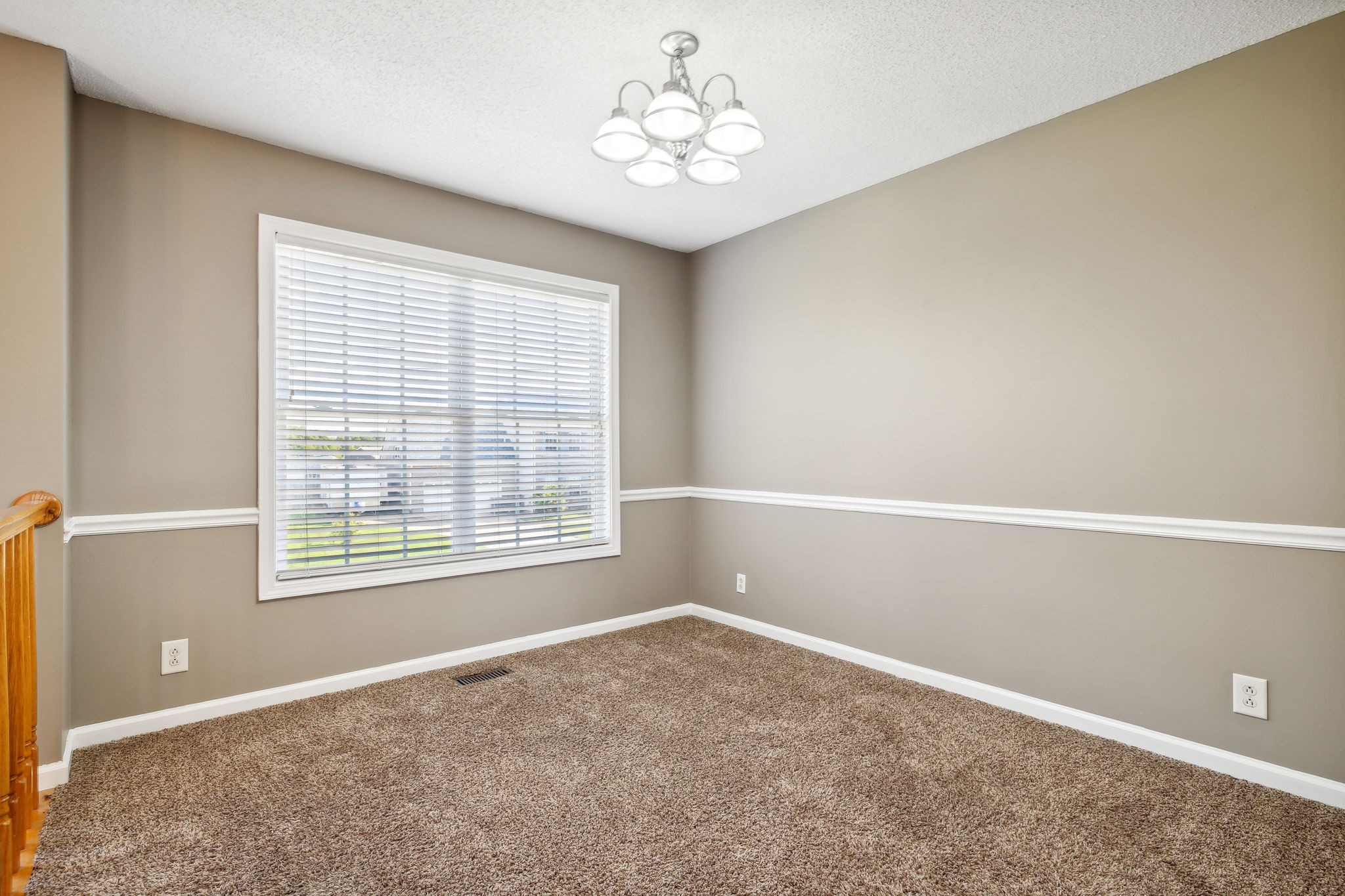 1368 Bluebonnet Dr