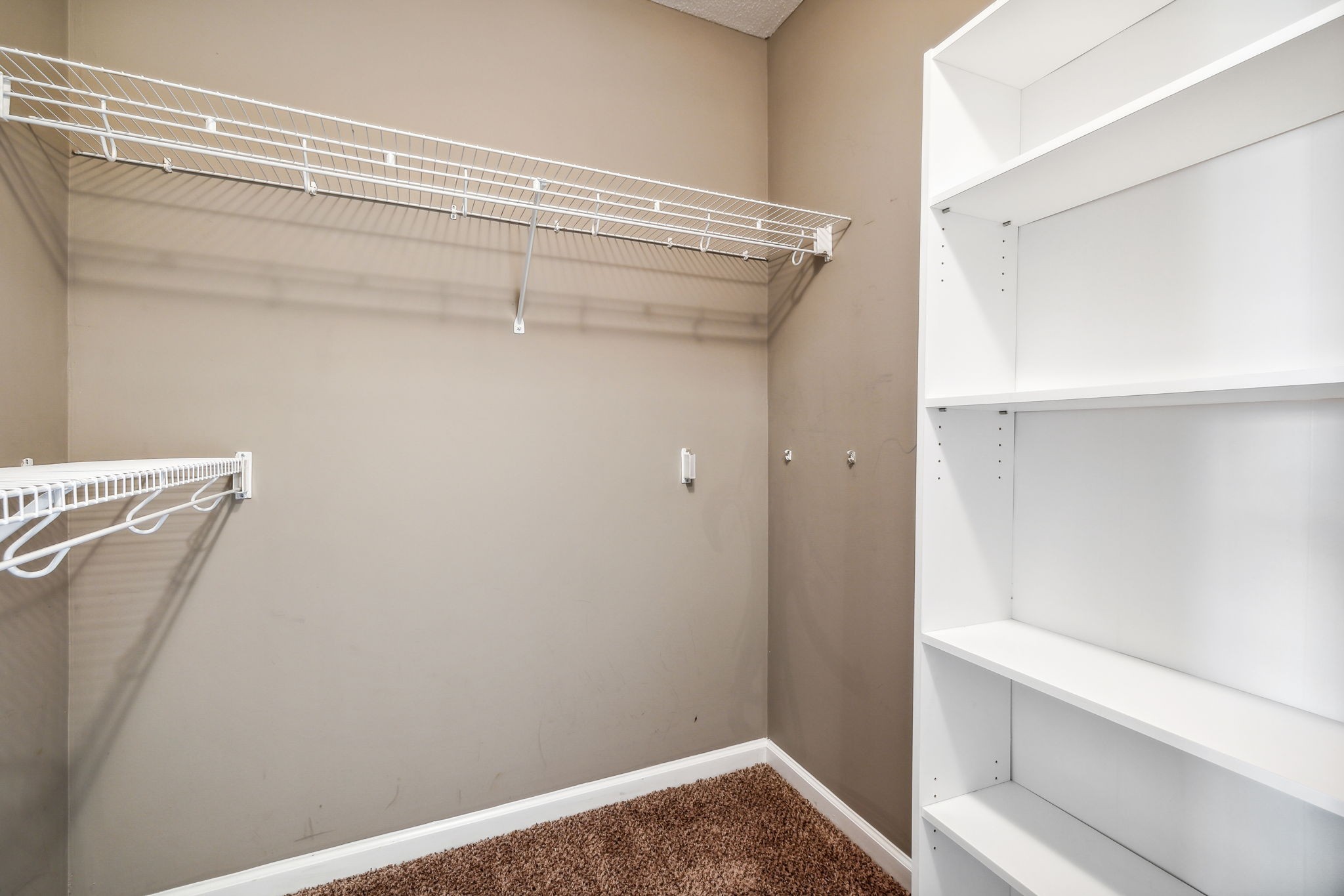 1368 Bluebonnet Dr