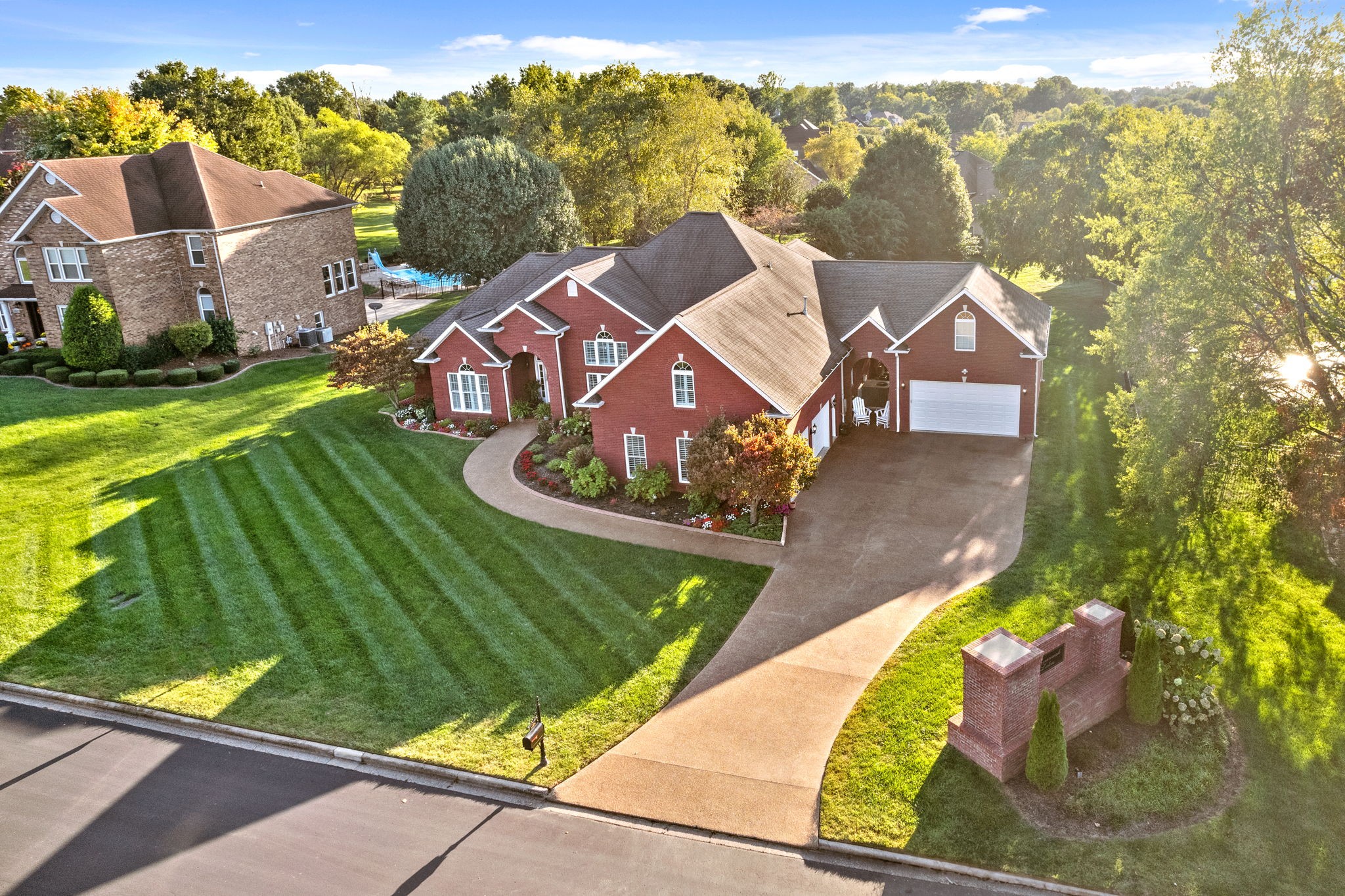 2869 Carriage Way