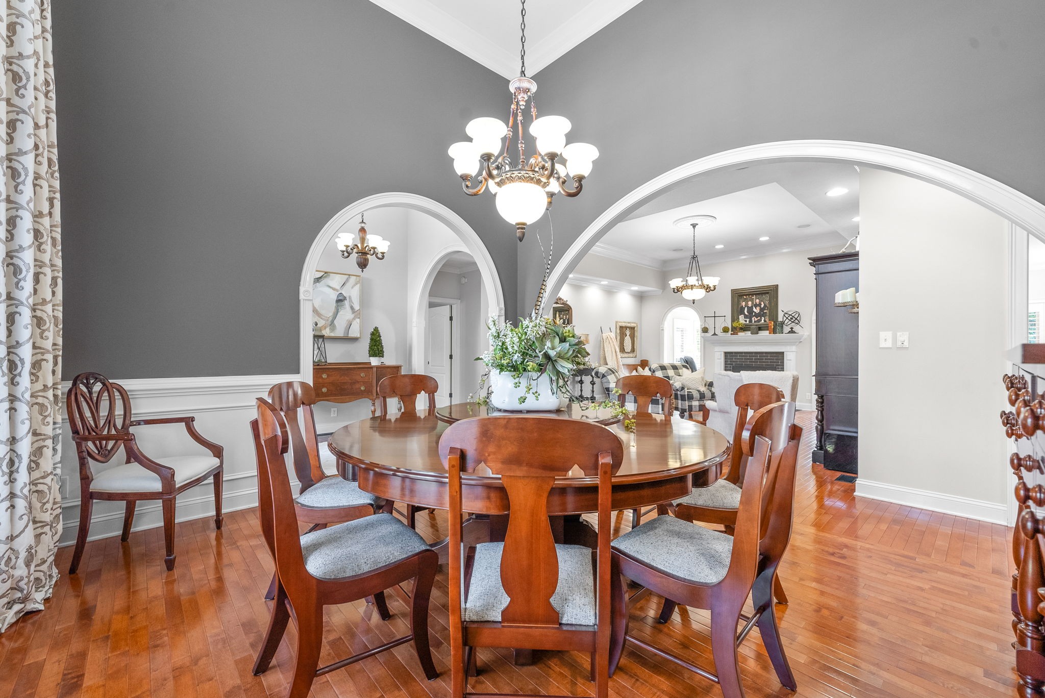 2869 Carriage Way