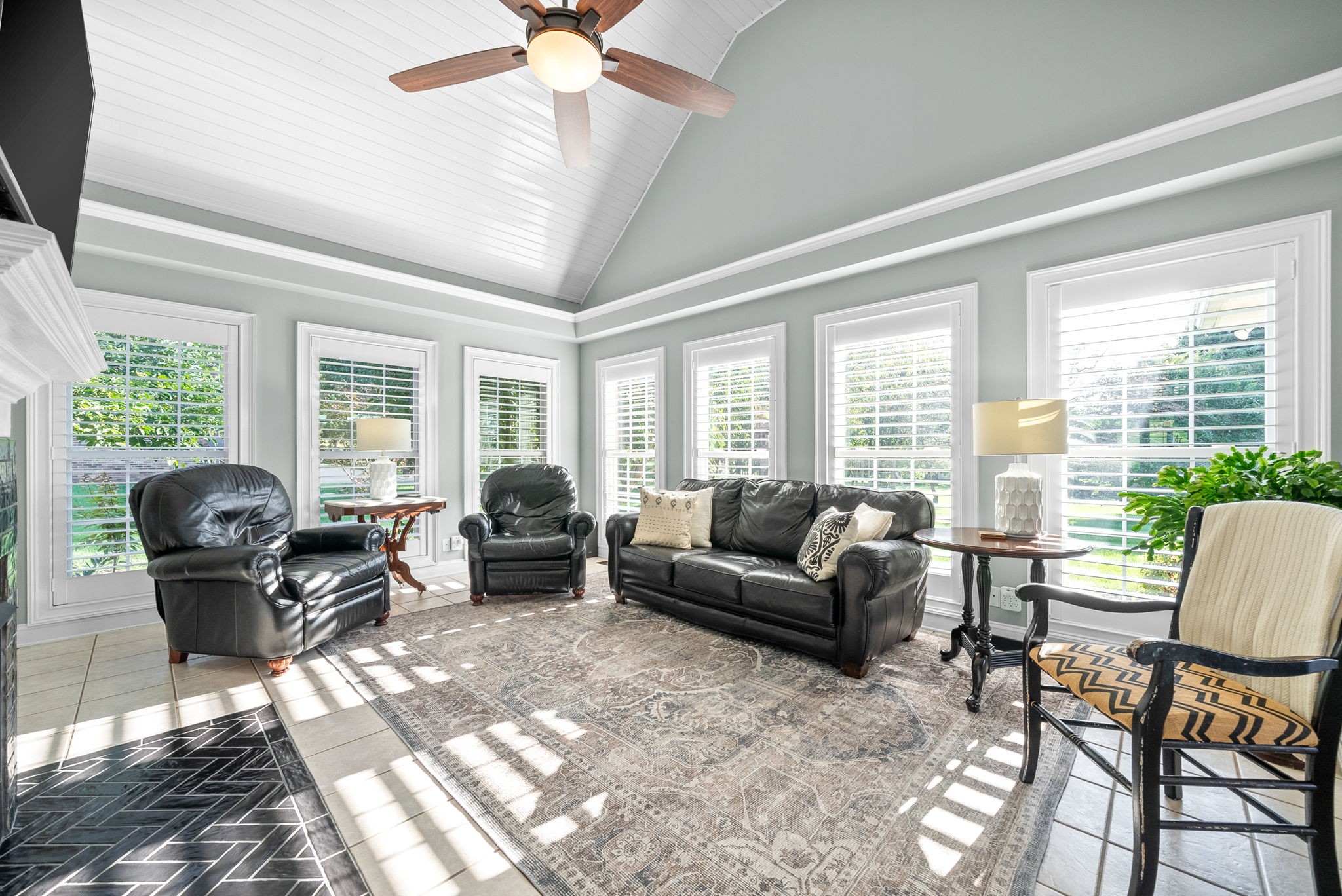 2869 Carriage Way