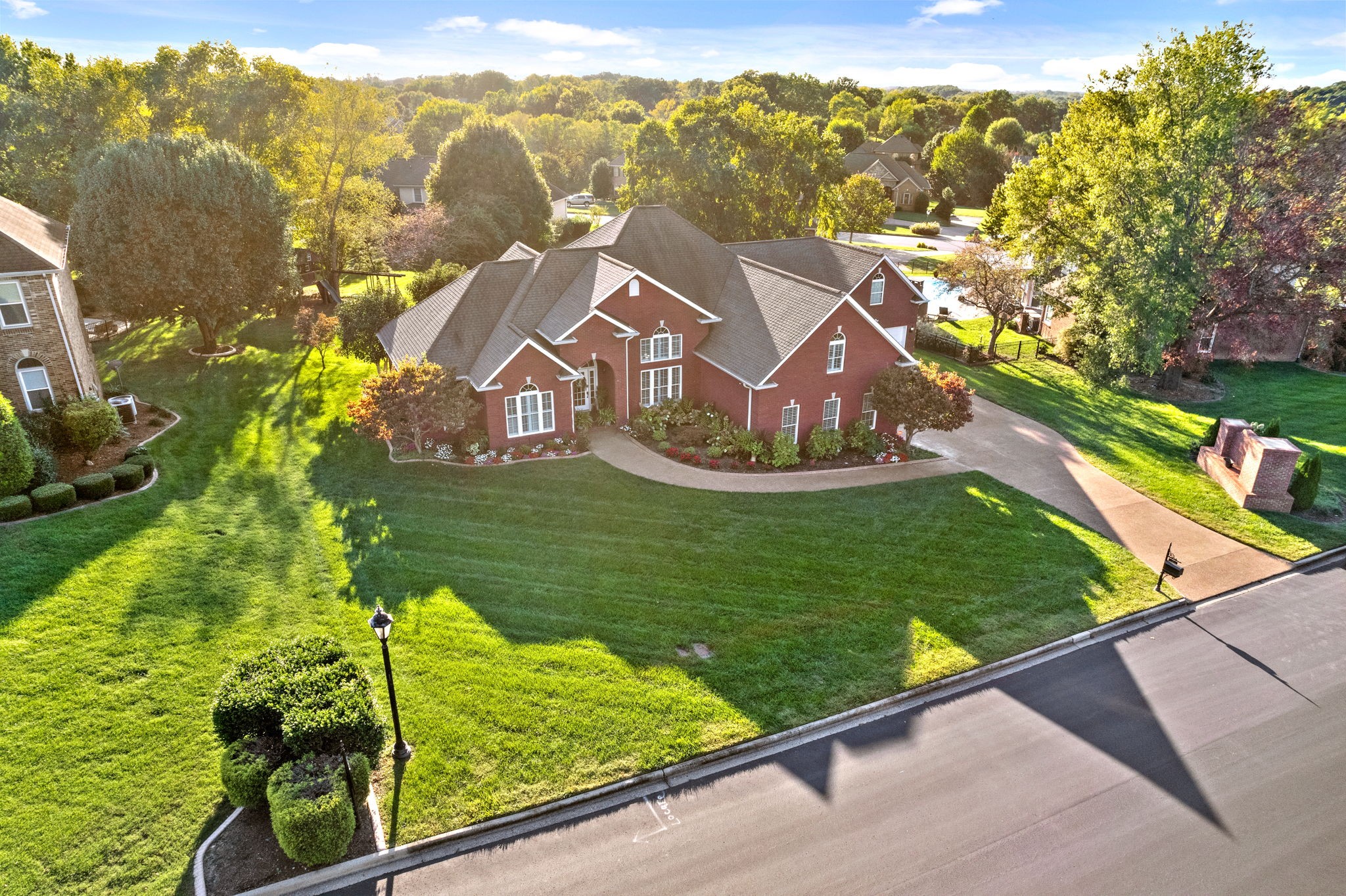 2869 Carriage Way