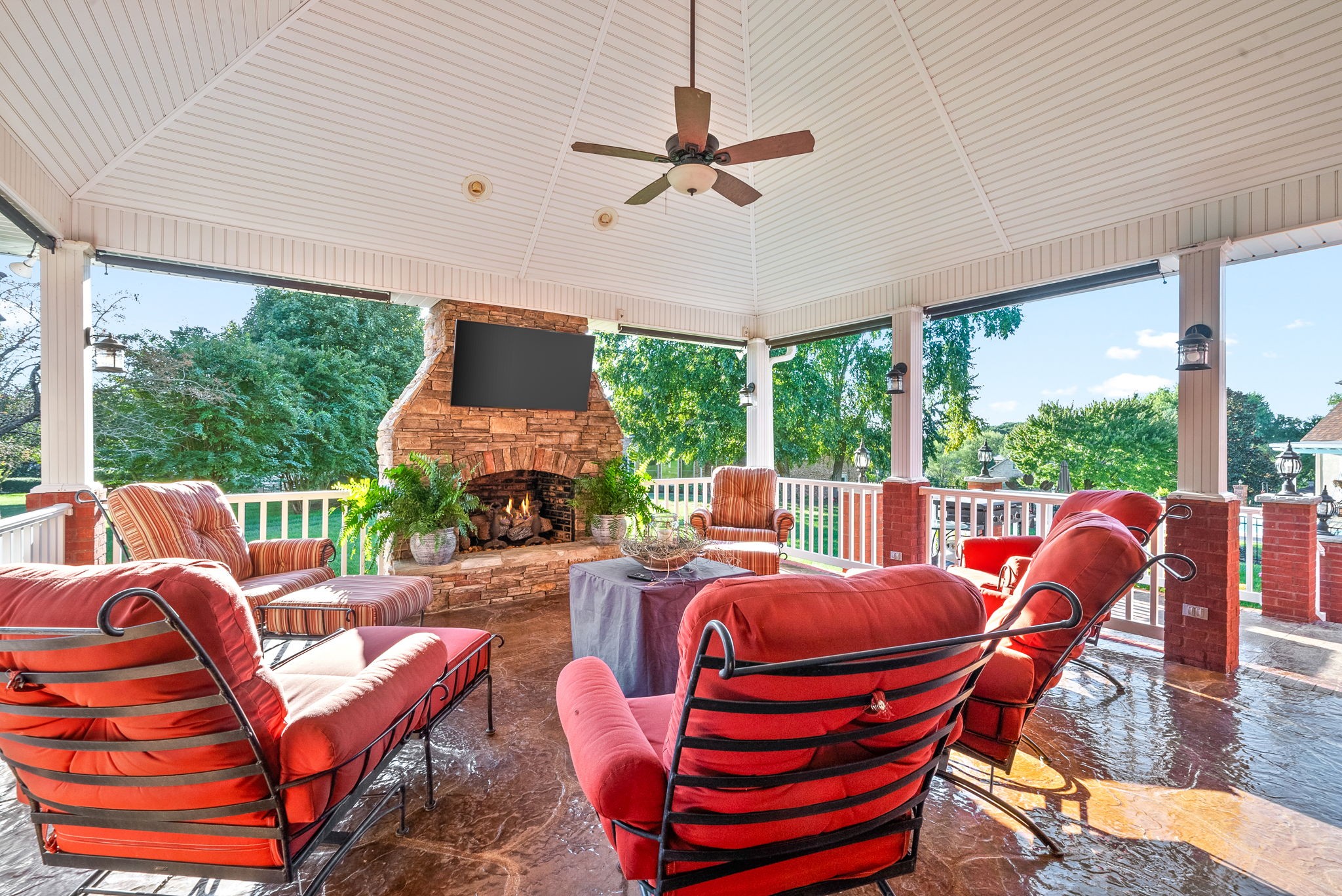 2869 Carriage Way